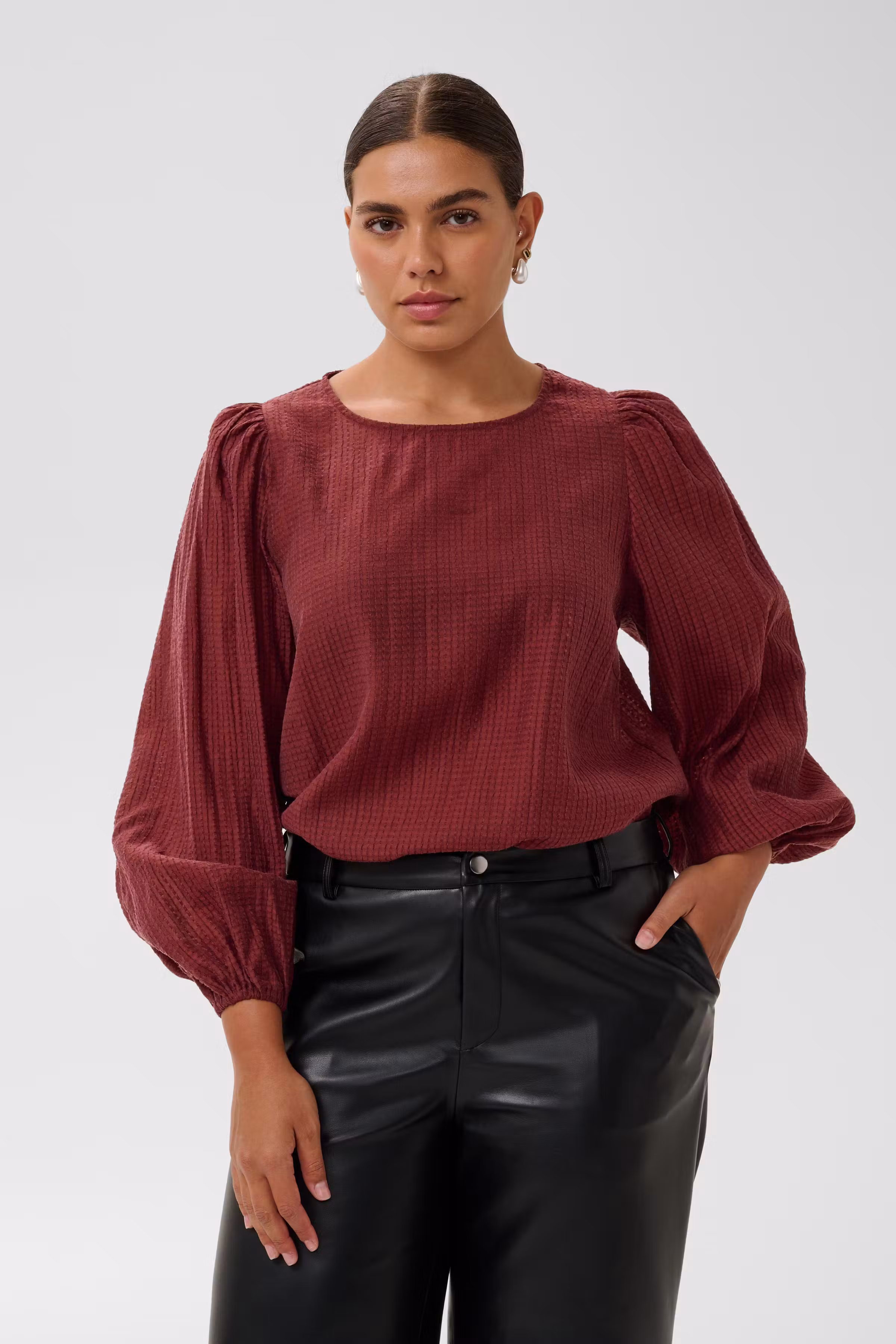 KCrie Bluse LOOKBOOK FRONT 10584586-191525