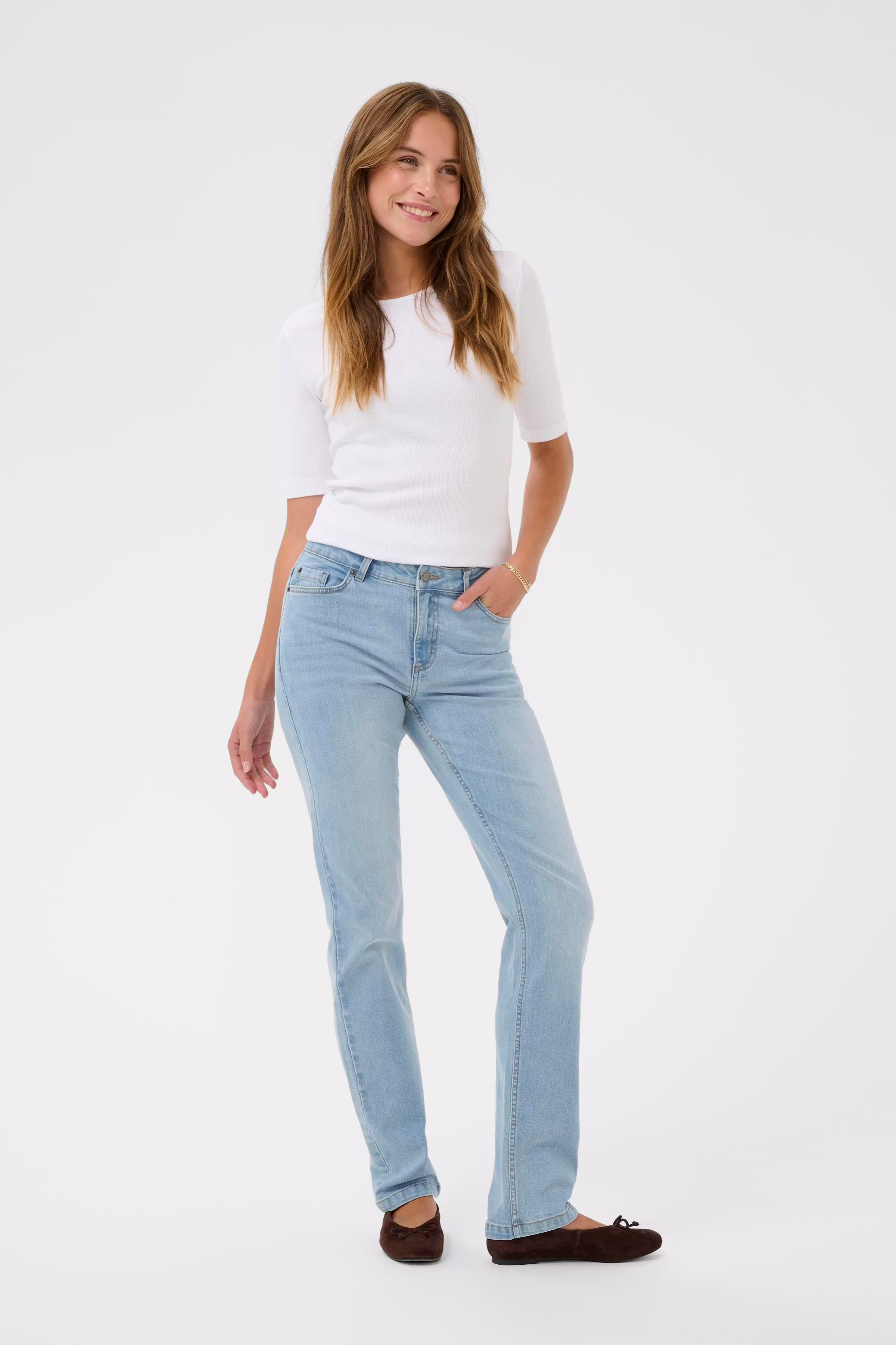 KAmaris Jeans LOOKBOOK FRONT 10510727-101012