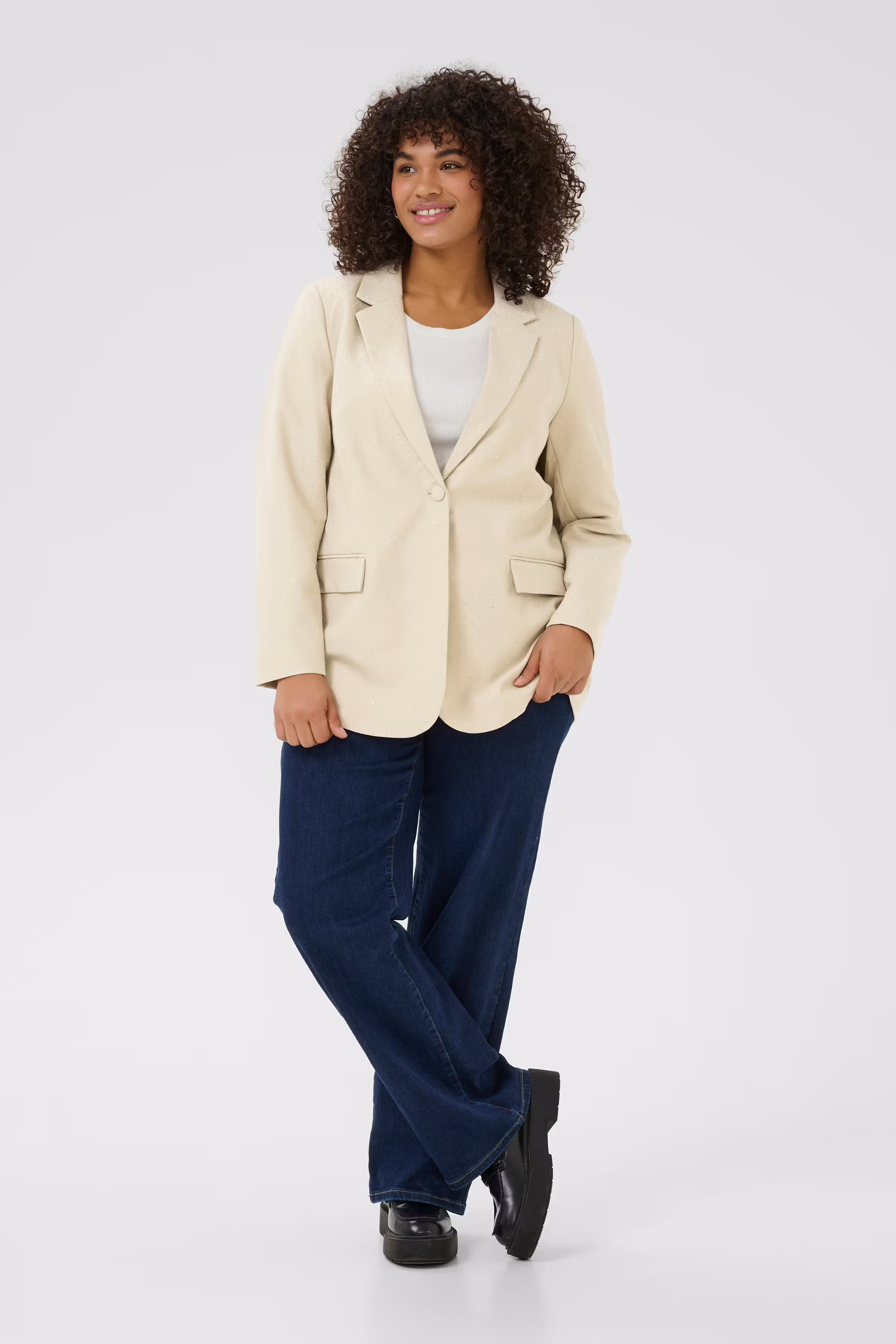 KCbetty Blazer LOOKBOOK FRONT 10582833-151305