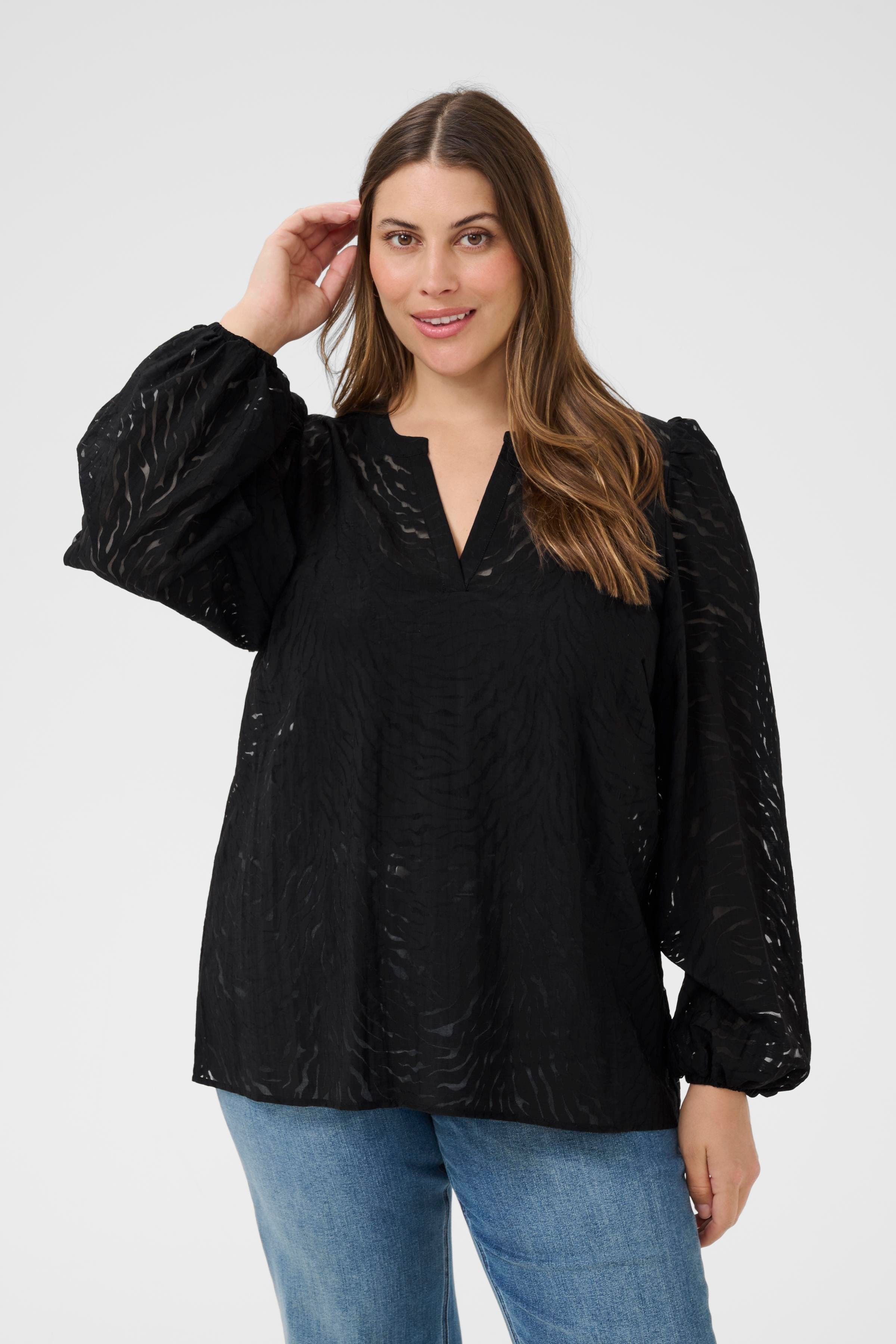 KCvianna Blouse LOOKBOOK FRONT 10583682-100121