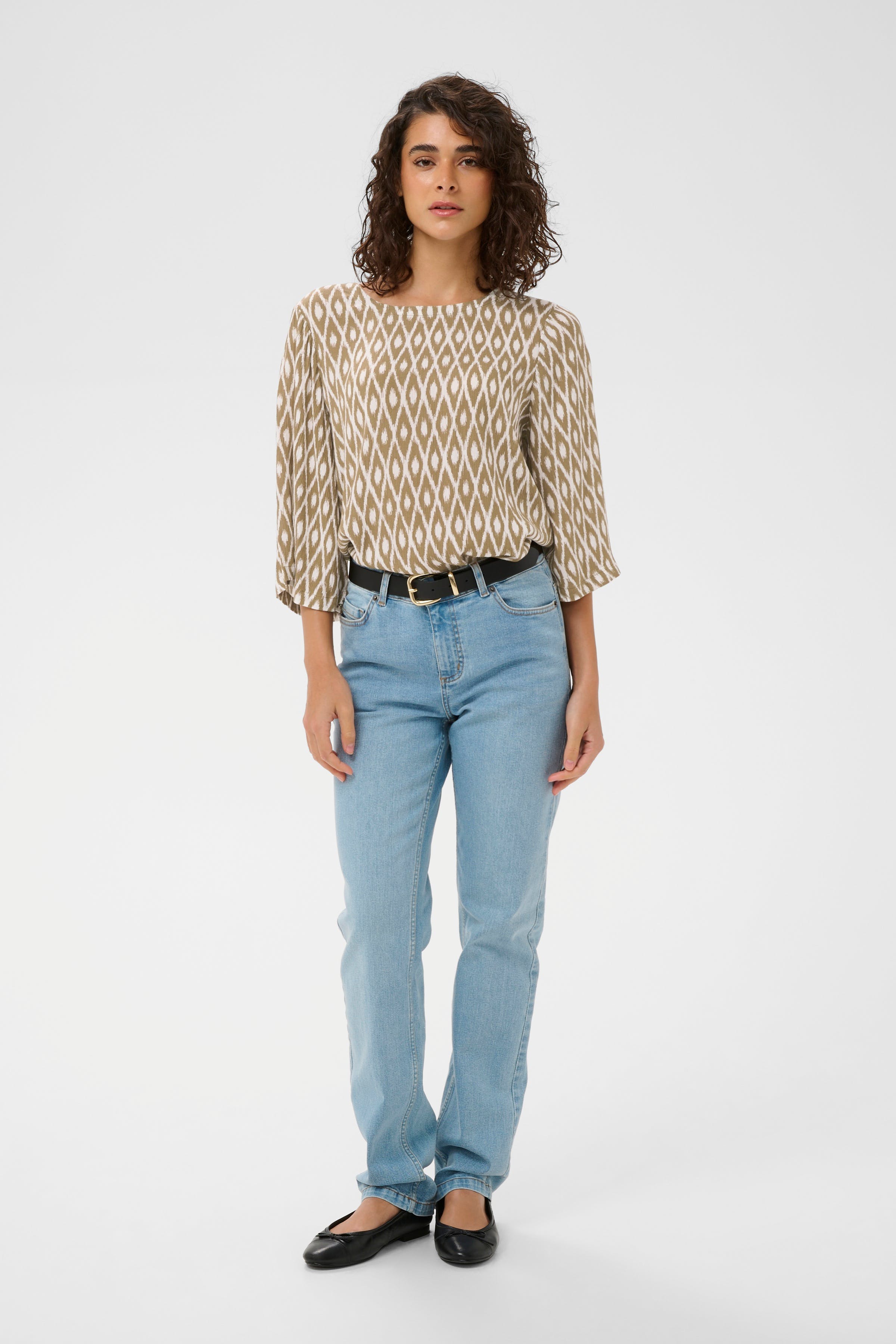 KAebellen Bluse LOOKBOOK FRONT 10506327-109546