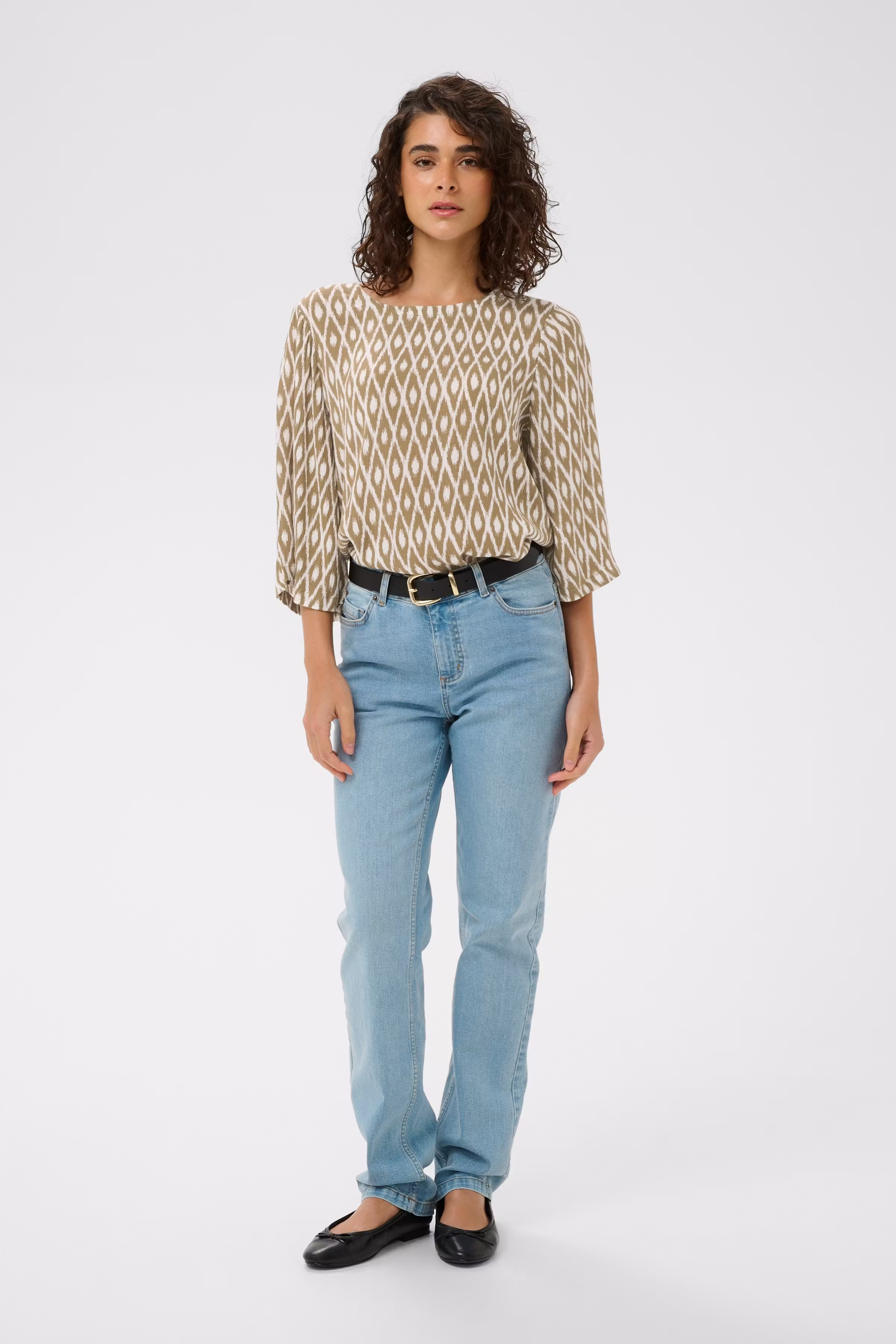 KAebellen Blouse LOOKBOOK FRONT 10506327-109546