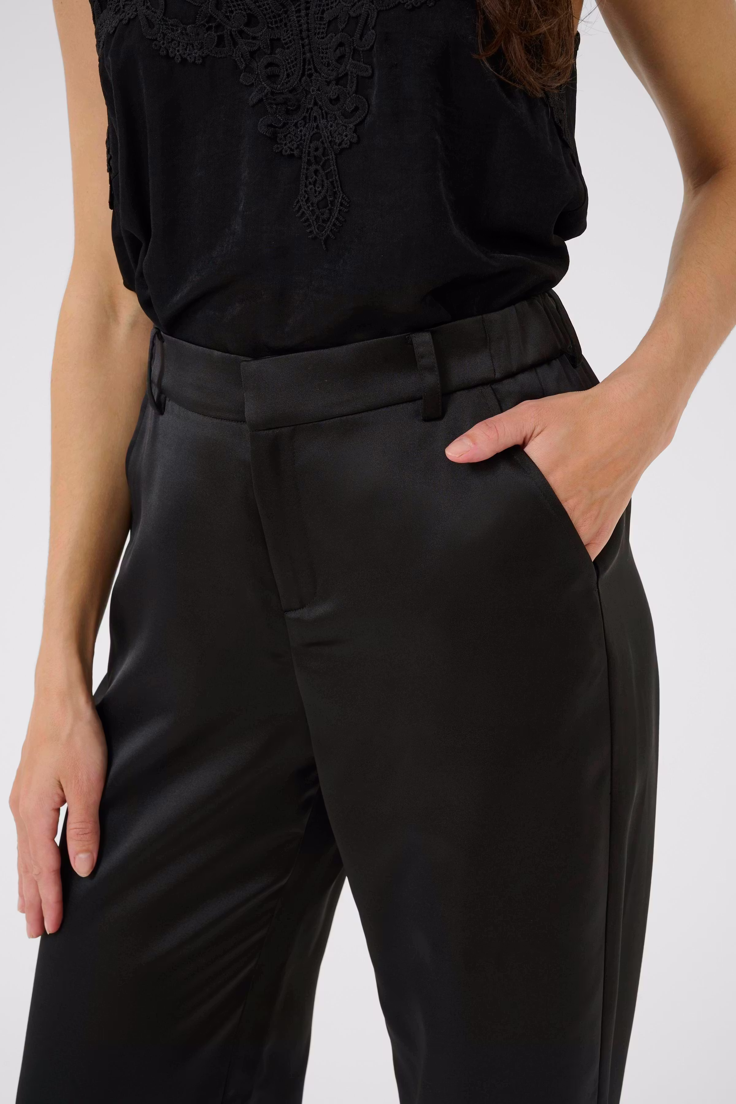 CRCocamia Trousers LOOKBOOK DETAIL 10612012-100120