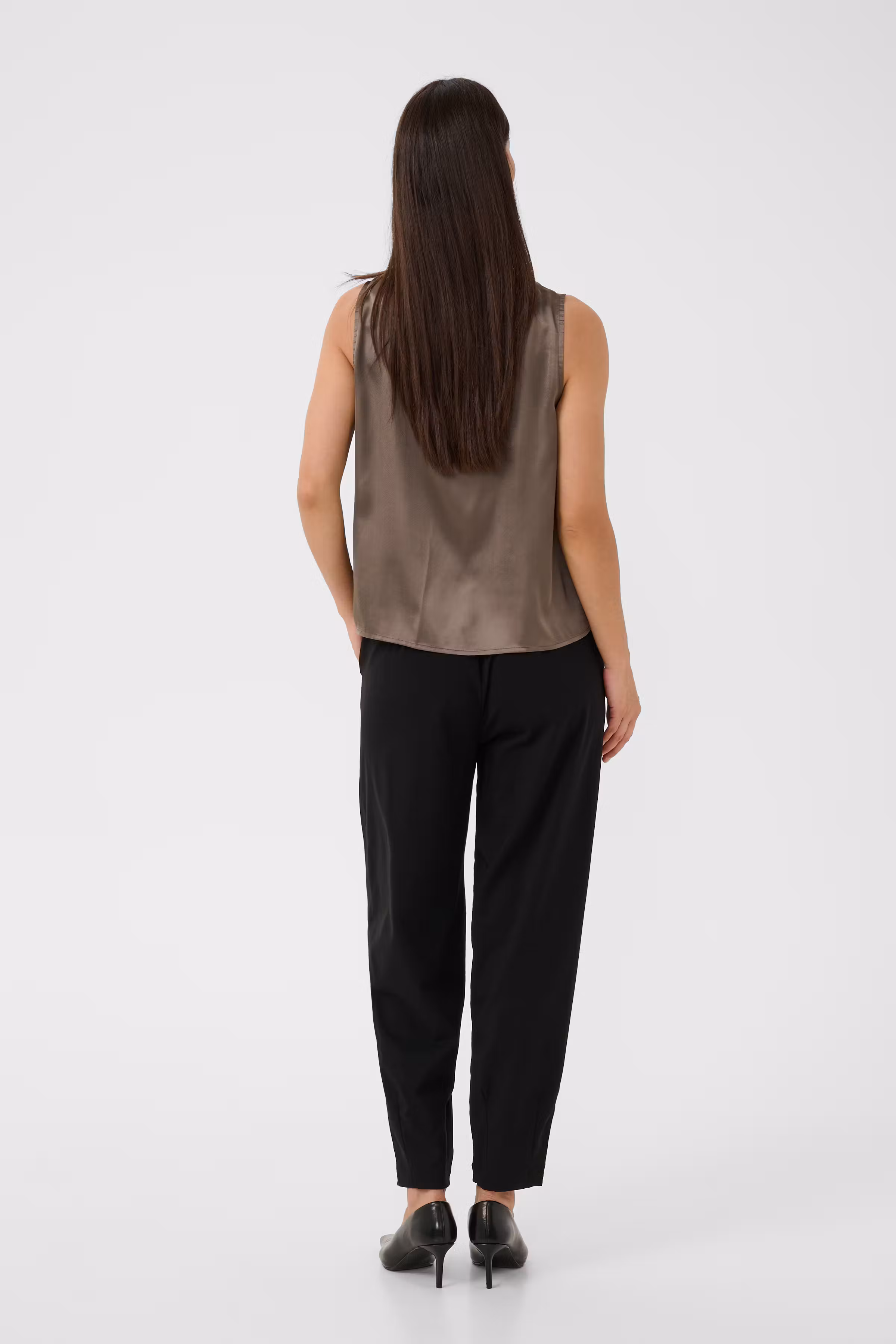 CUjamie Hose LOOKBOOK BACK 50113568-500012