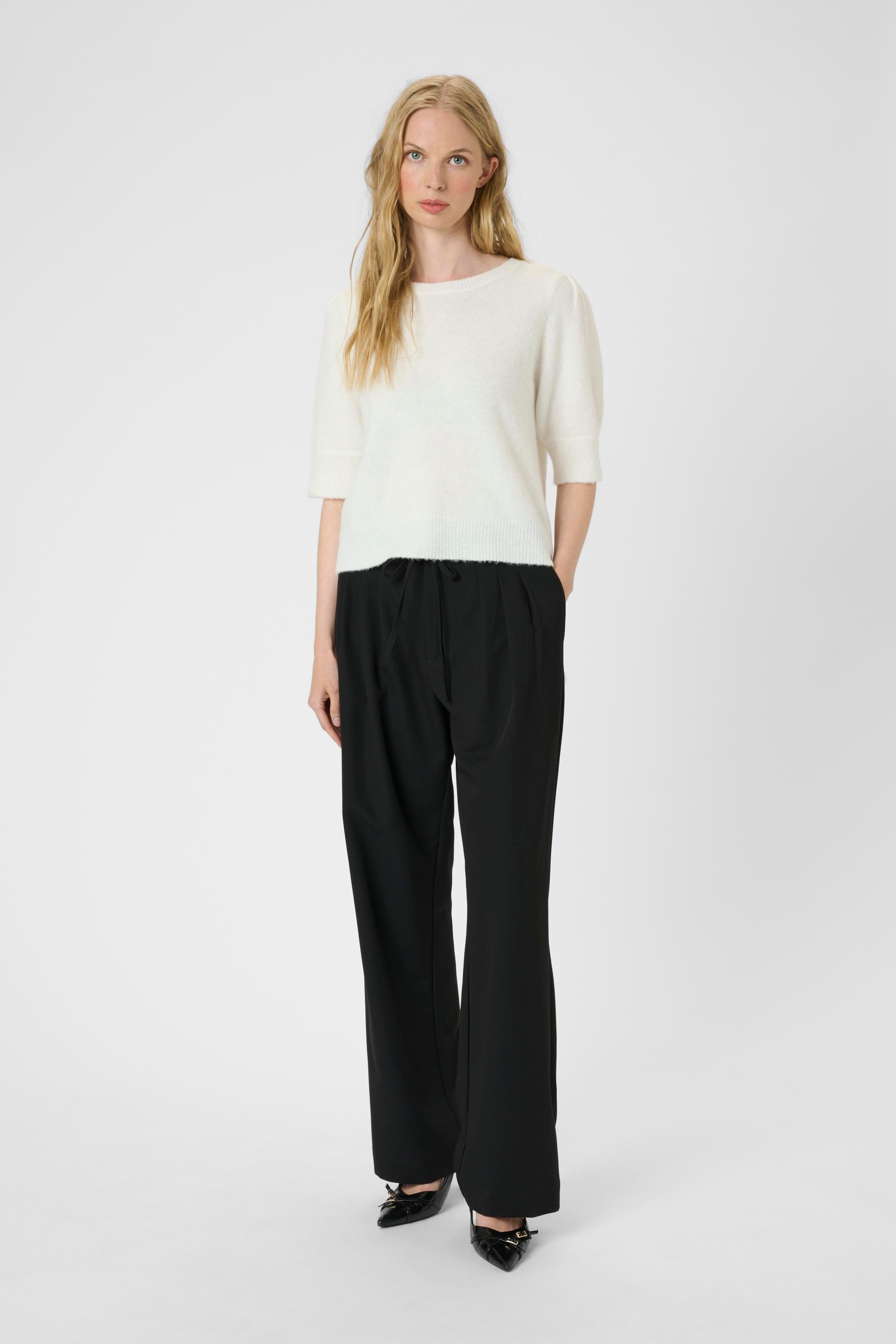 KBNoabelle Pullover LOOKBOOK FRONT 10105079-110103