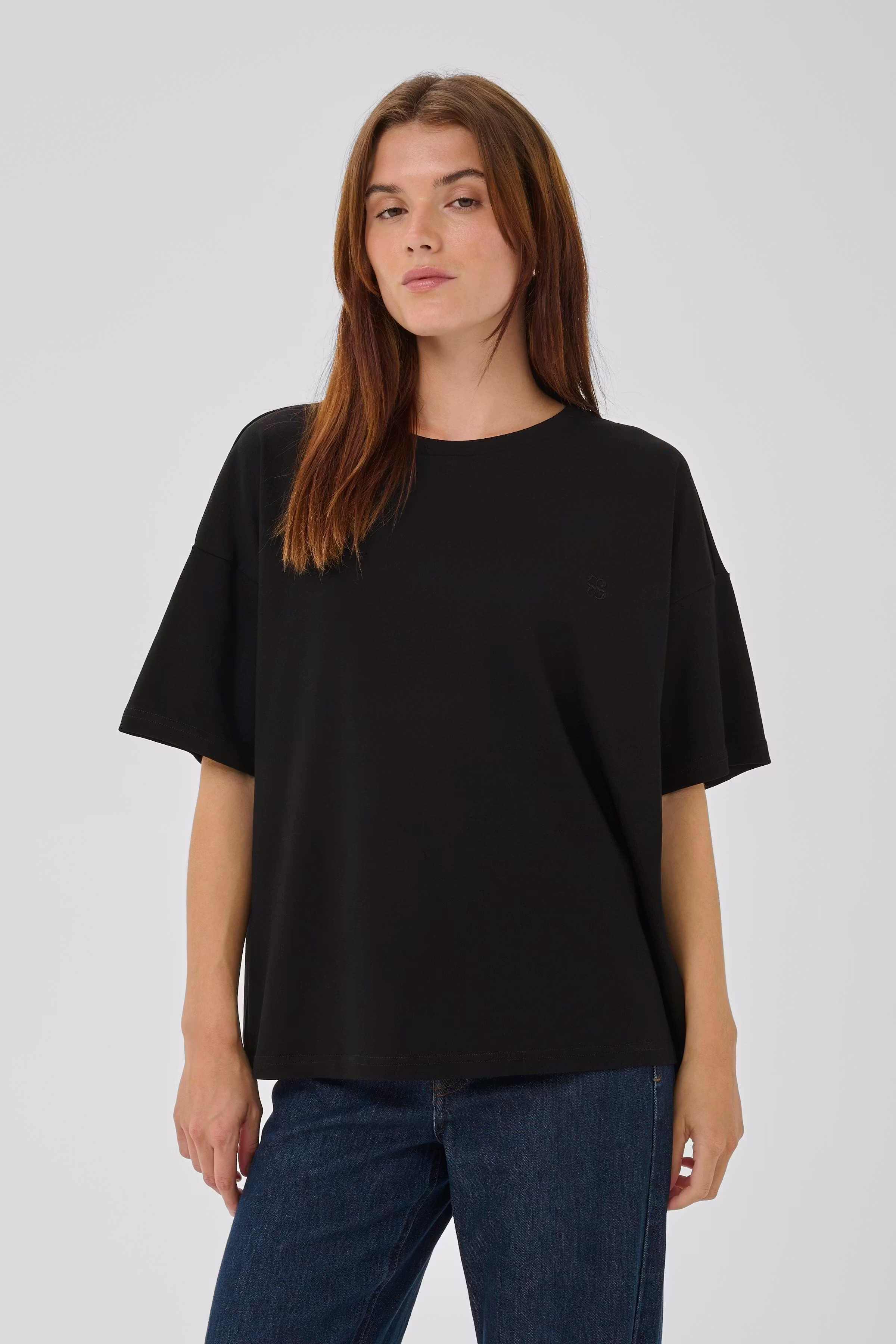 DanaMW T-shirt LOOKBOOK FRONT 10705101-100031