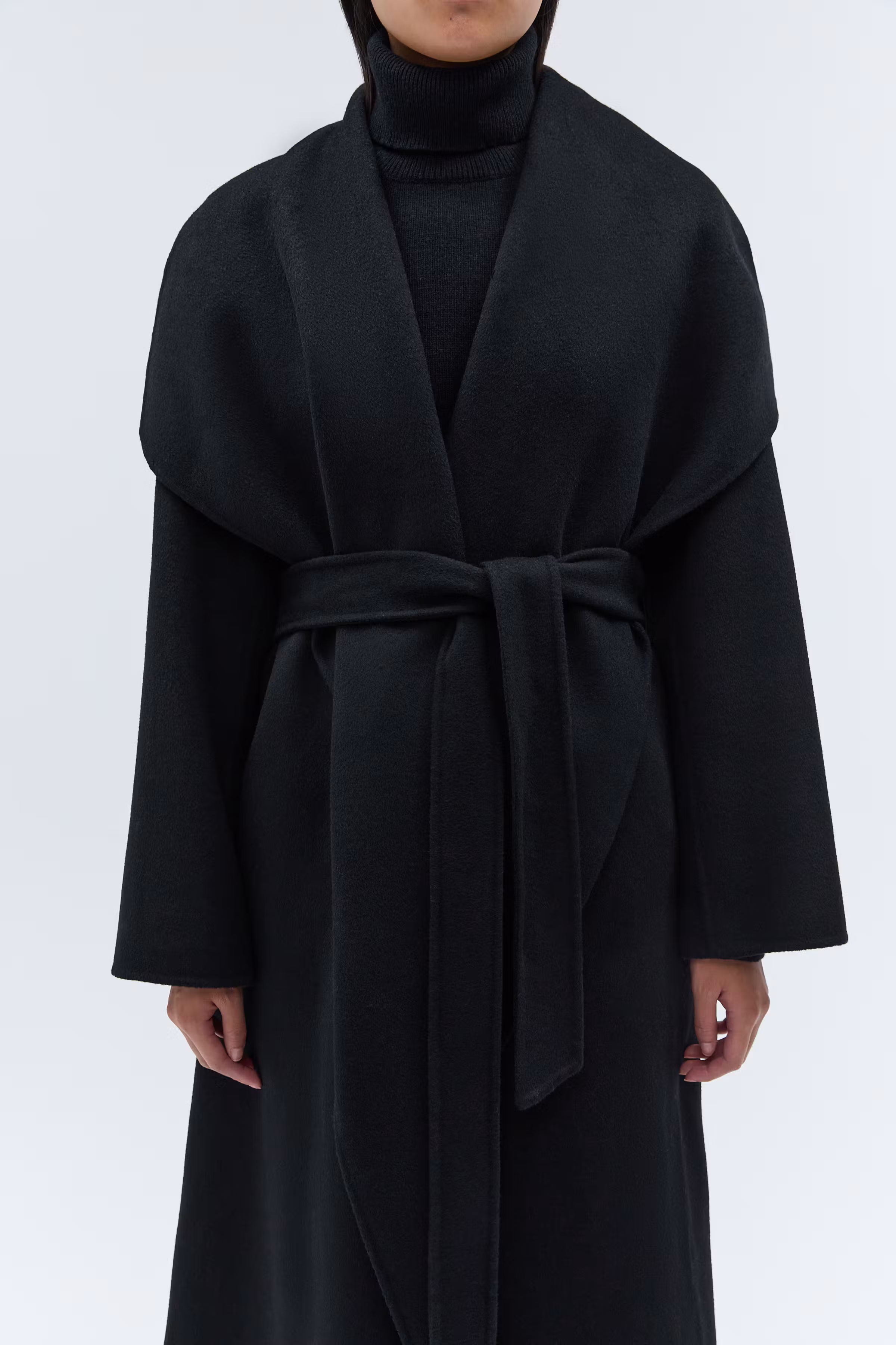 IOCARRIE ROSE Coat LOOKBOOK FRONT 30600562-BK999
