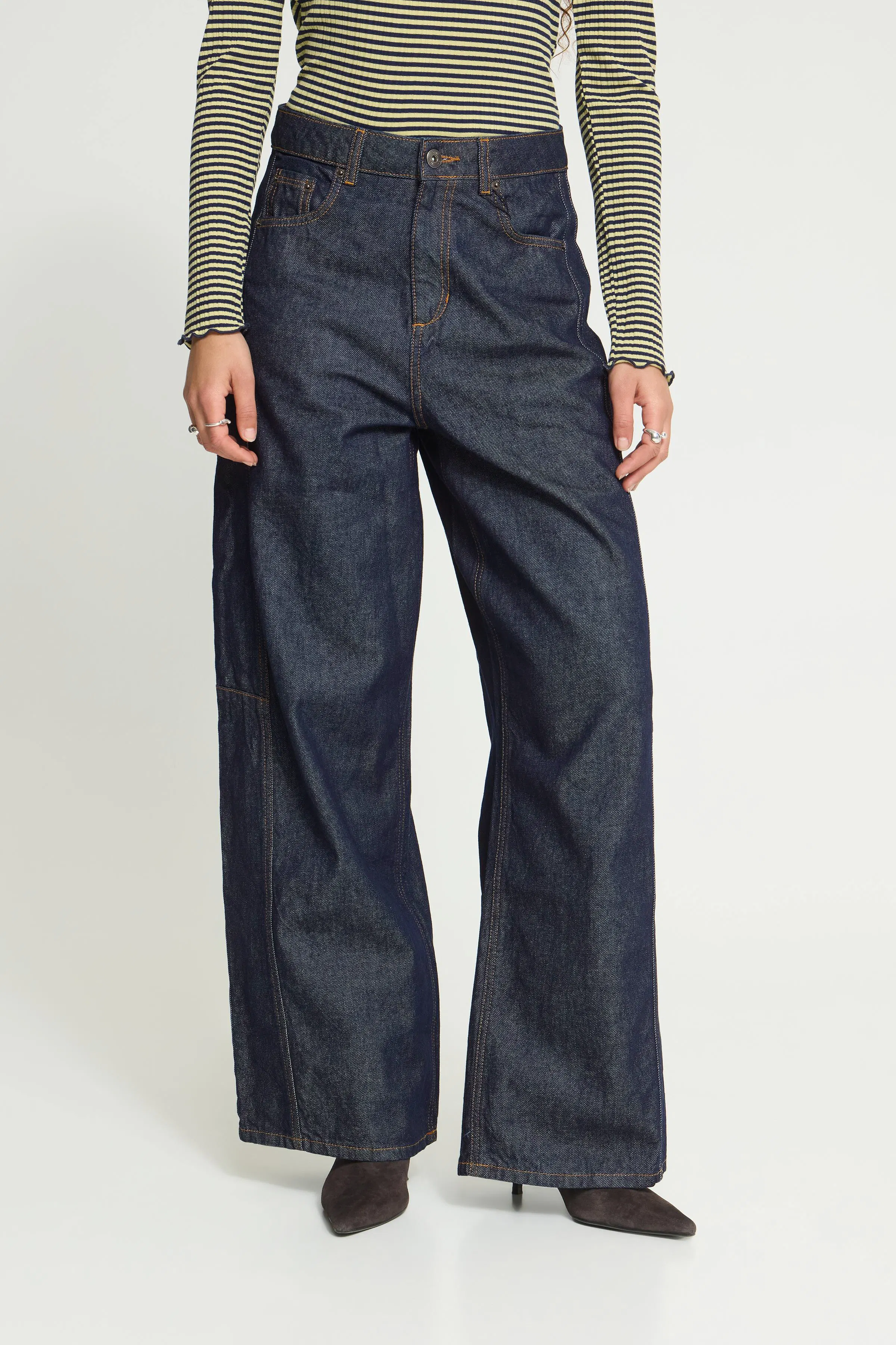 IHBLICH Jeans LOOKBOOK FRONT 20126774-900000209