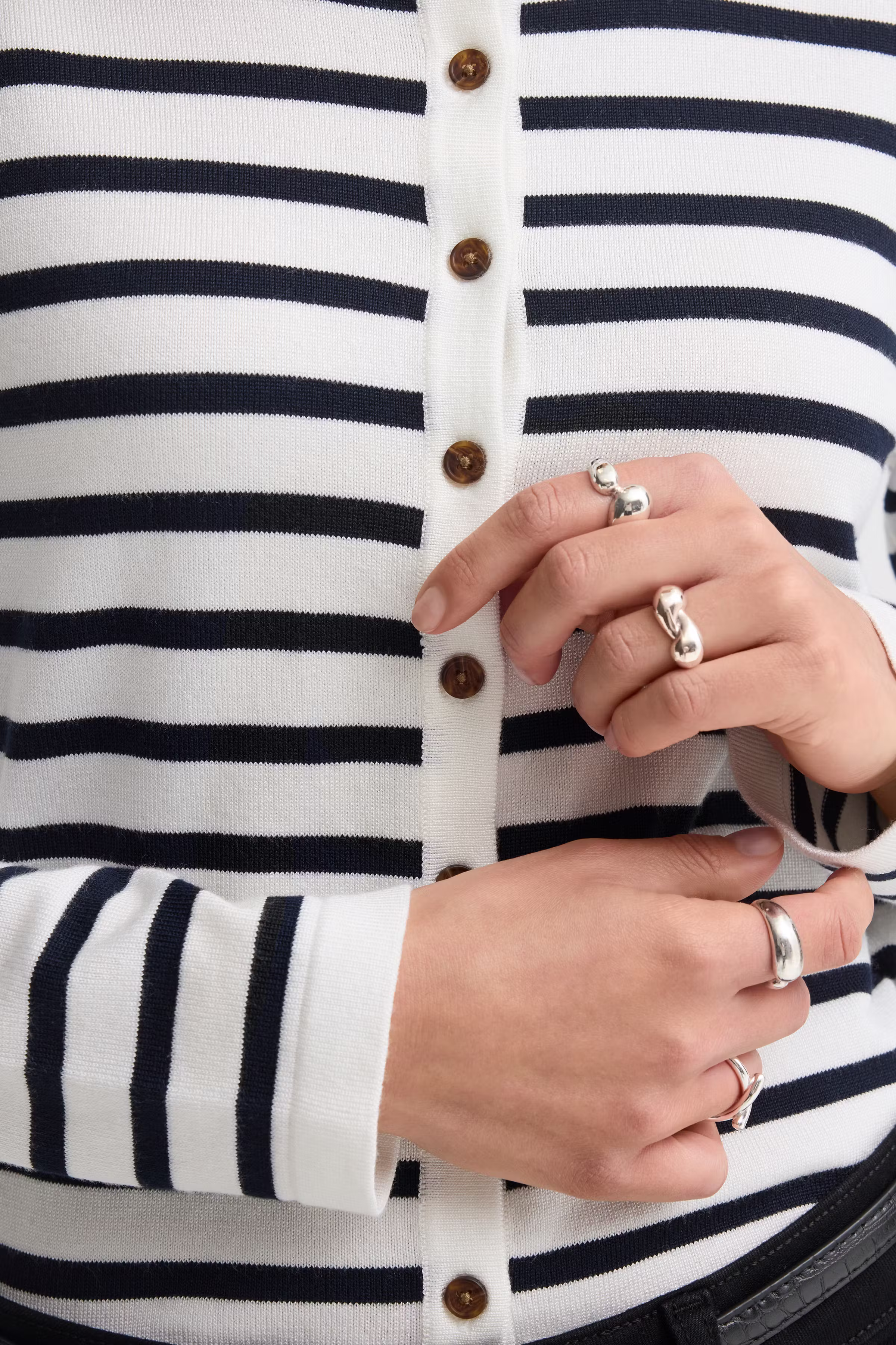 IHLULS O-Neck Cardigan LOOKBOOK DETAIL 20125808-900007009