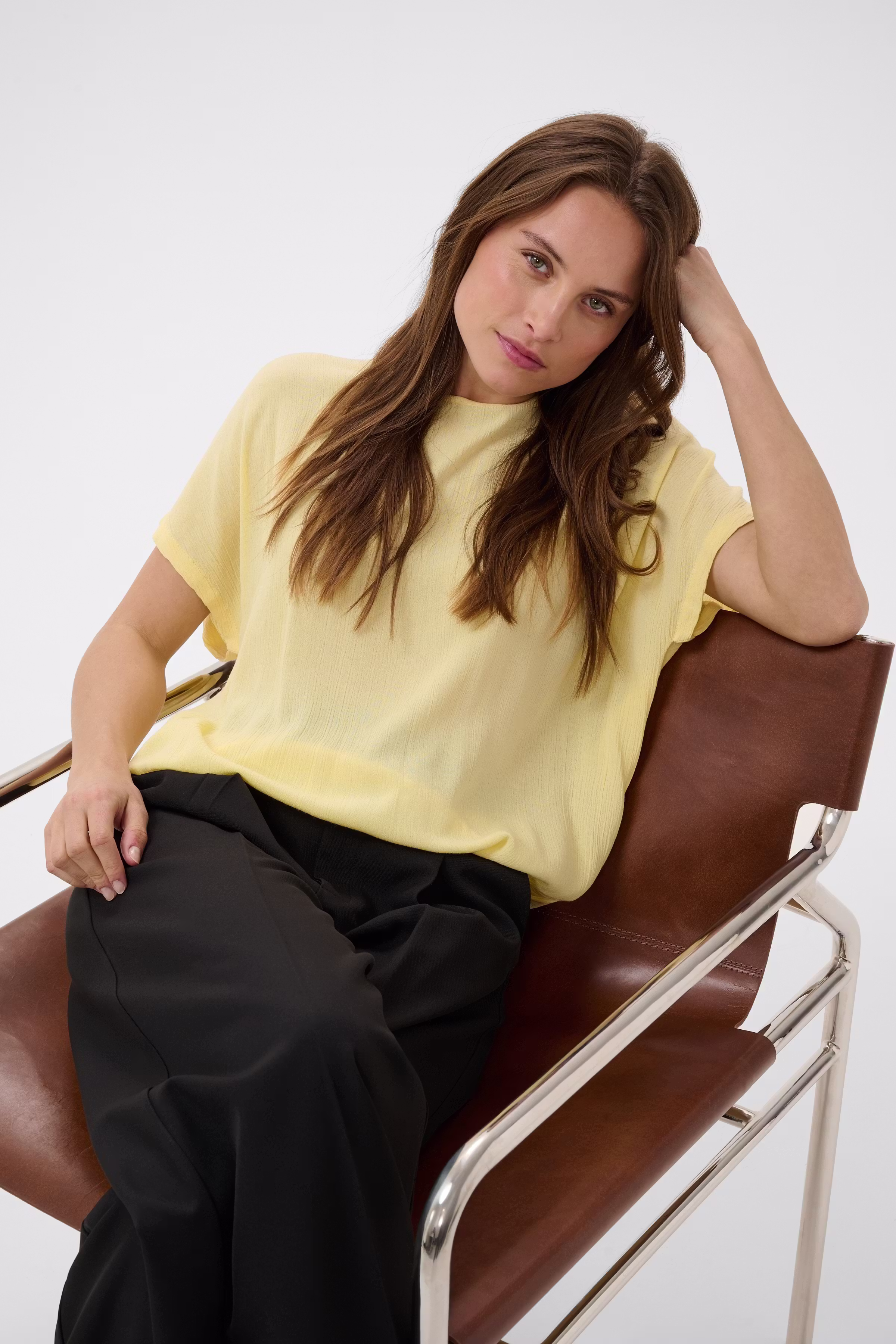 Amber Blouse LOOKBOOK DETAIL 10500781-130822