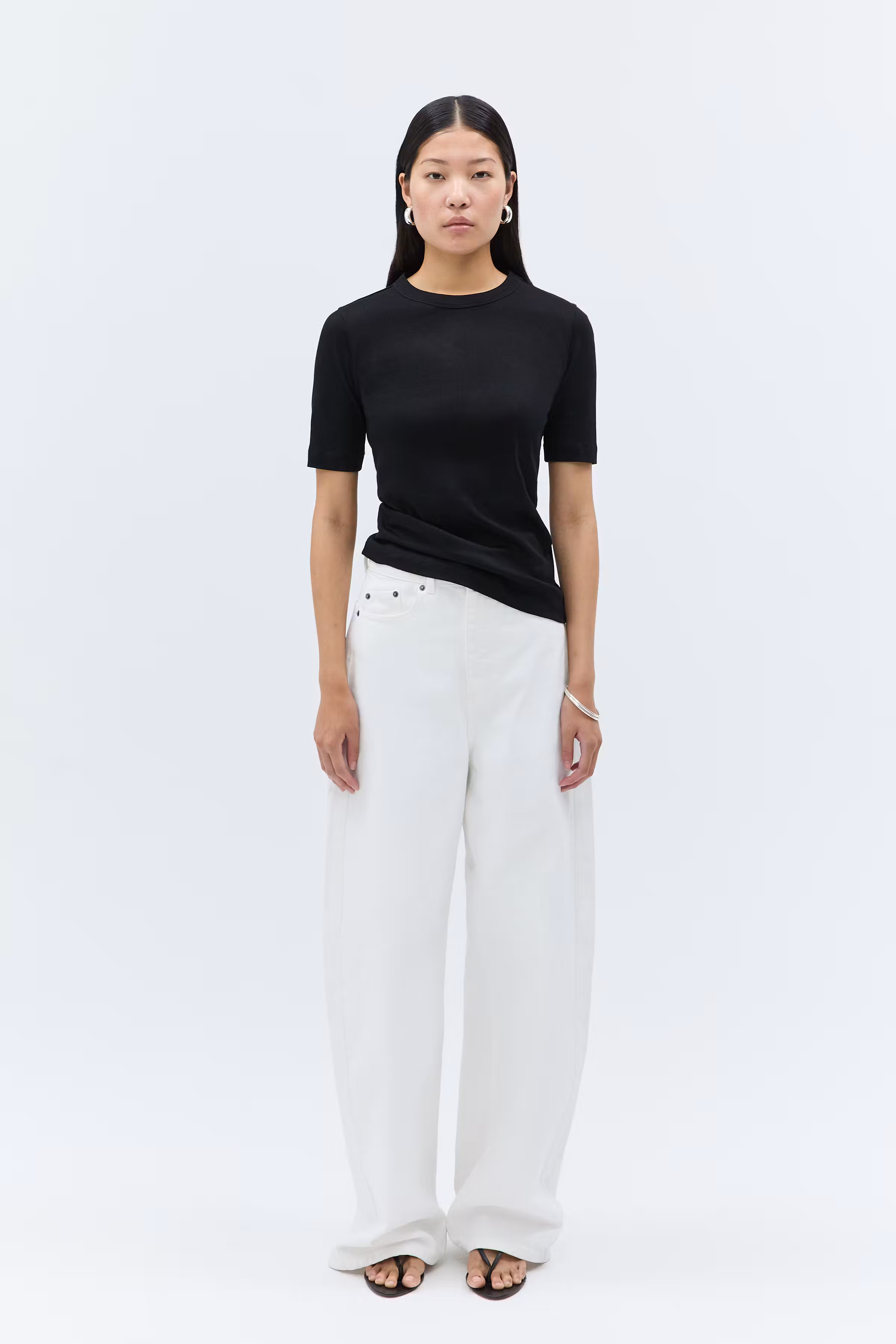 IOKRISTIN Top LOOKBOOK FRONT 30600546-BK999
