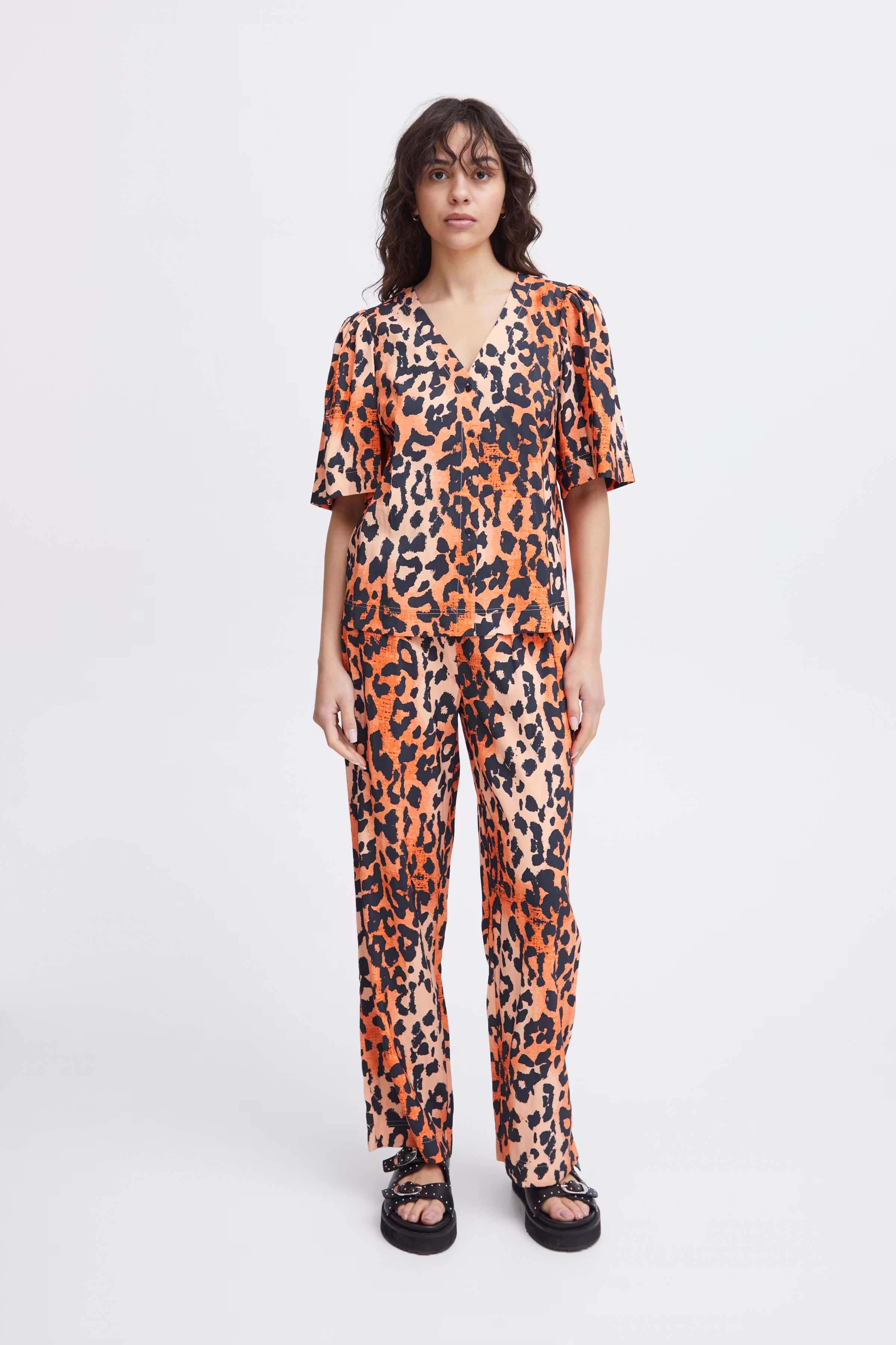 IHRAMYA Shirt LOOKBOOK FRONT 20120688-202810