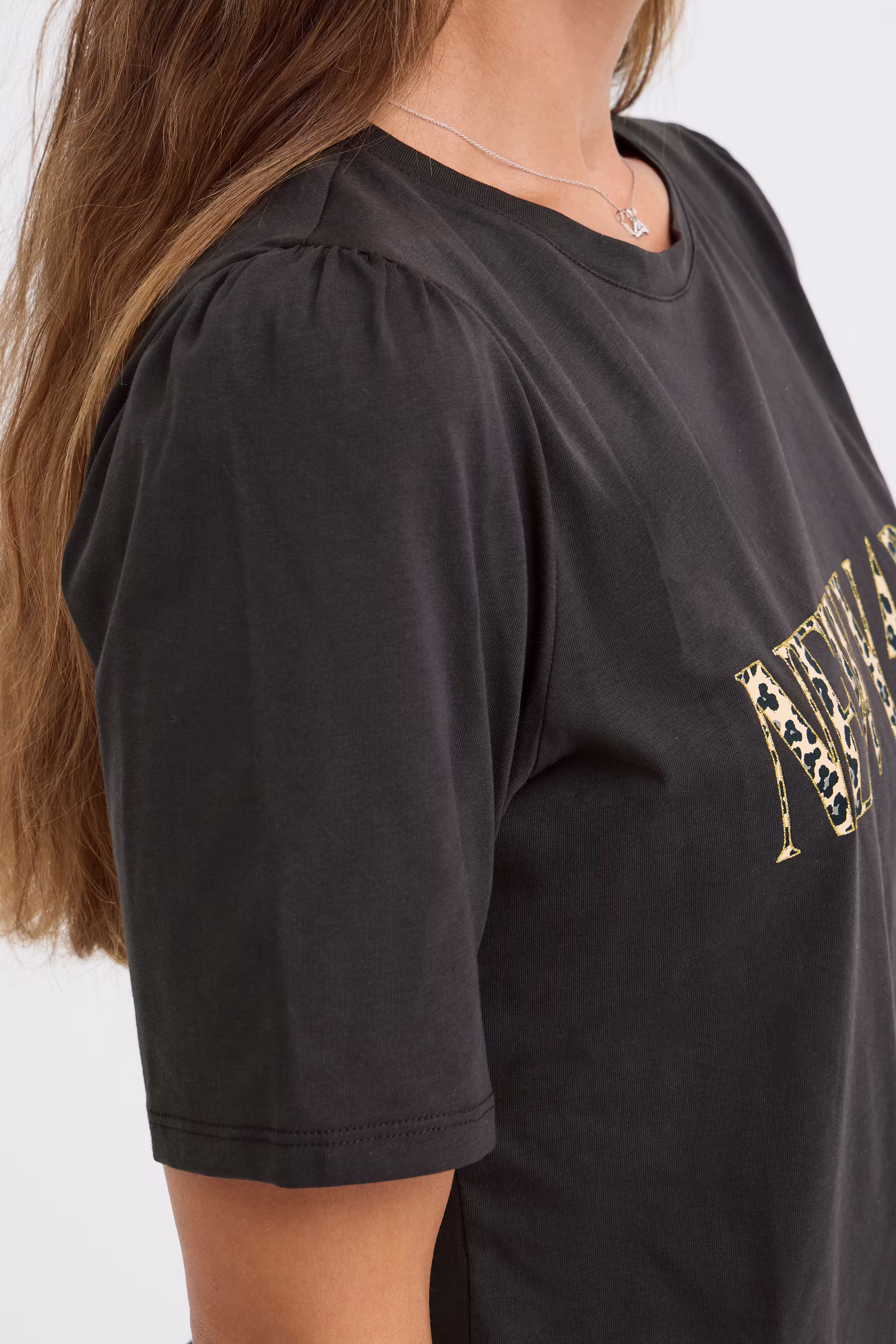 PZDONIA T-shirt LOOKBOOK DETAIL 50210847-191103