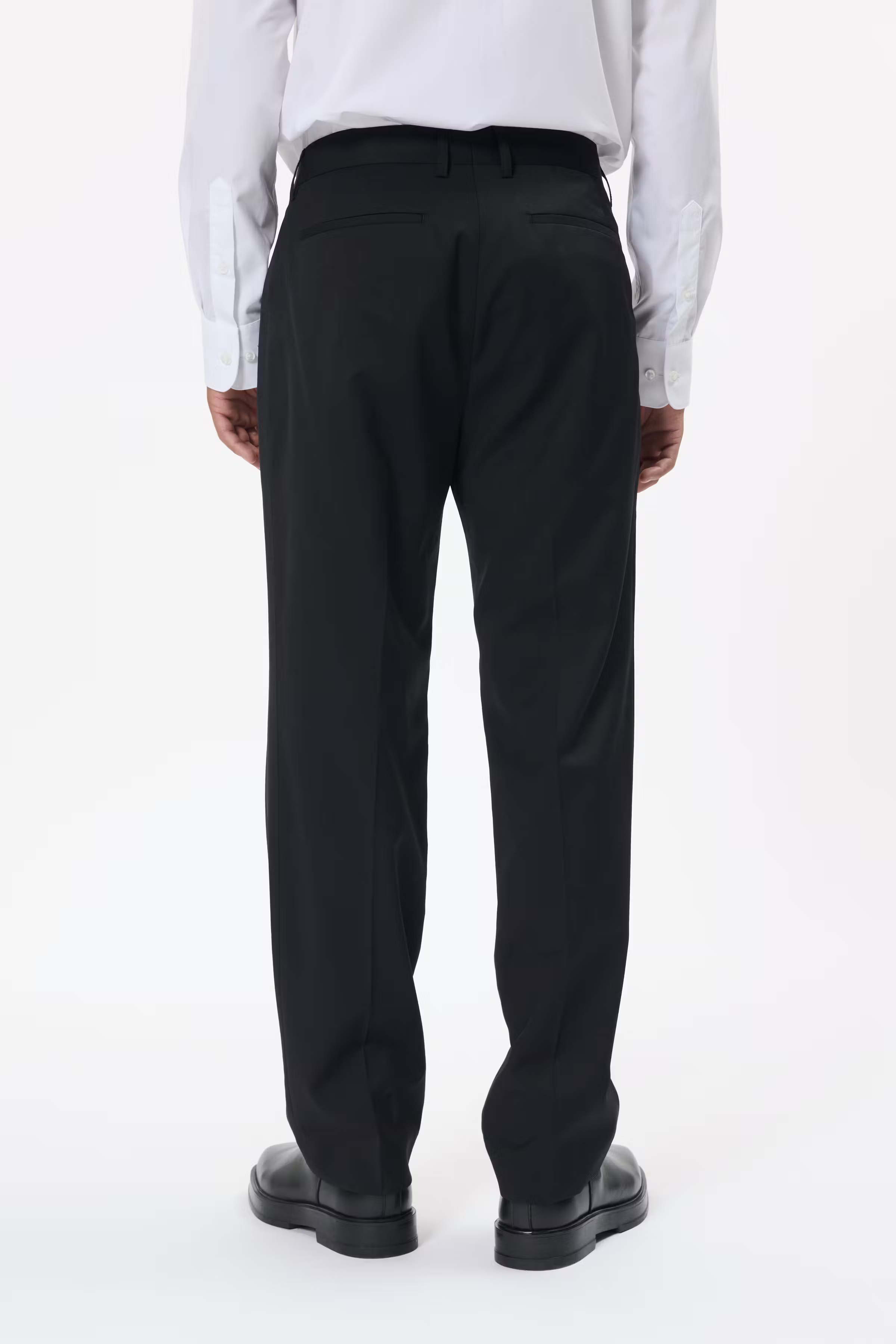 MAweller Hose LOOKBOOK BACK 30207683-20050