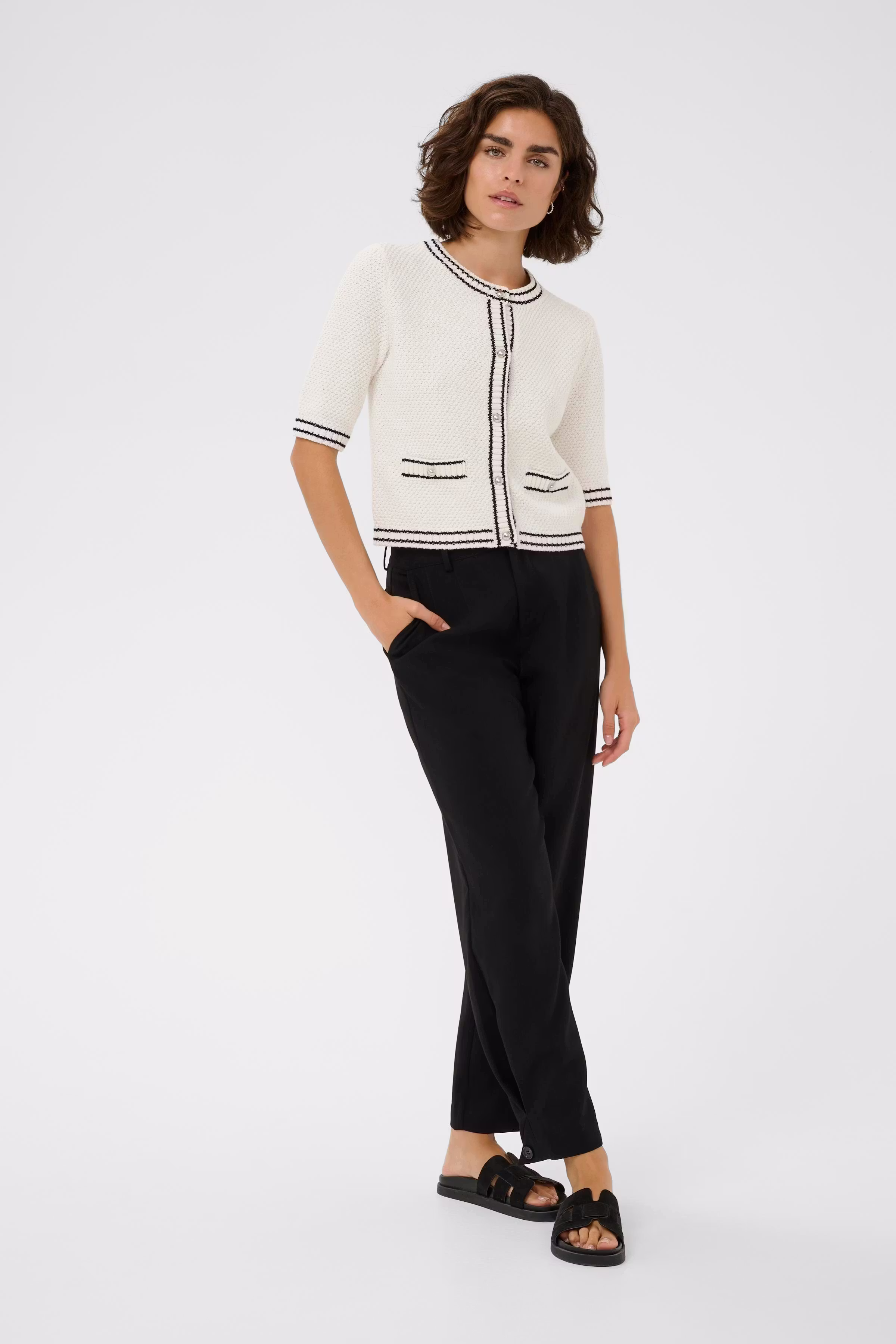 KAcoco Cardigan LOOKBOOK FRONT 10511468-110602