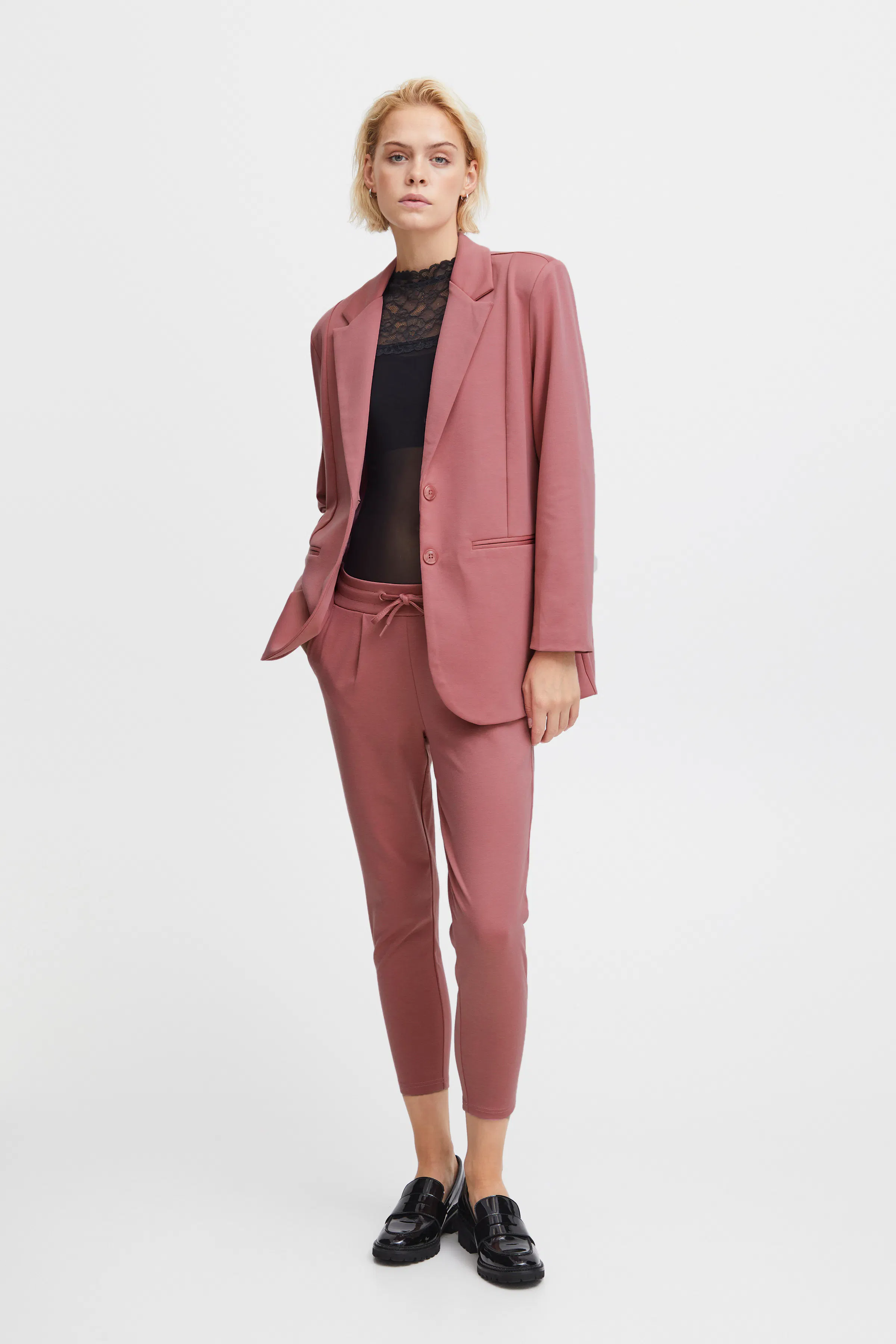 IHKATE OVERSIZE Blazer LOOKBOOK FRONT 20118123-171608