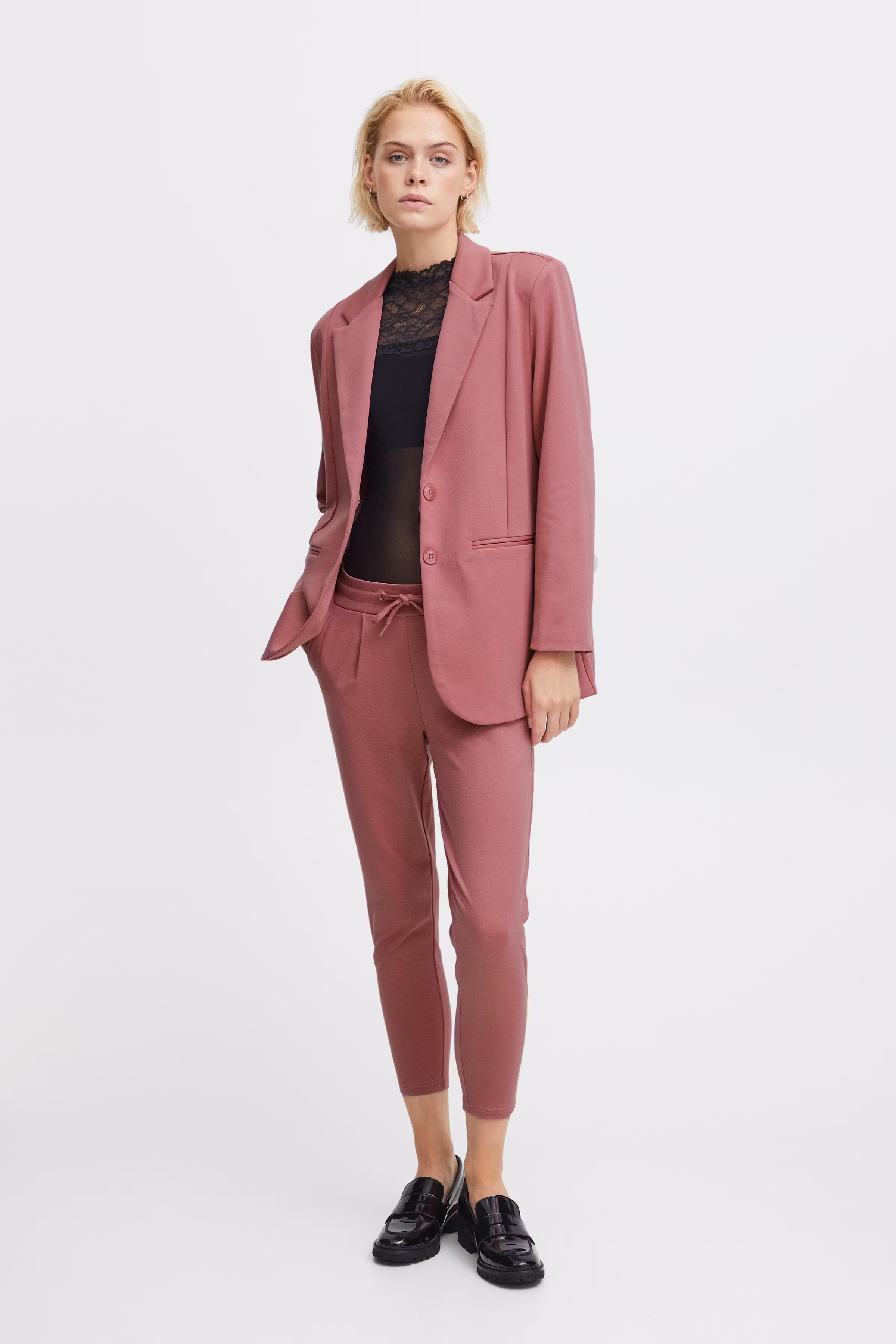 IHKATE OVERSIZE Blazer LOOKBOOK FRONT 20118123-171608