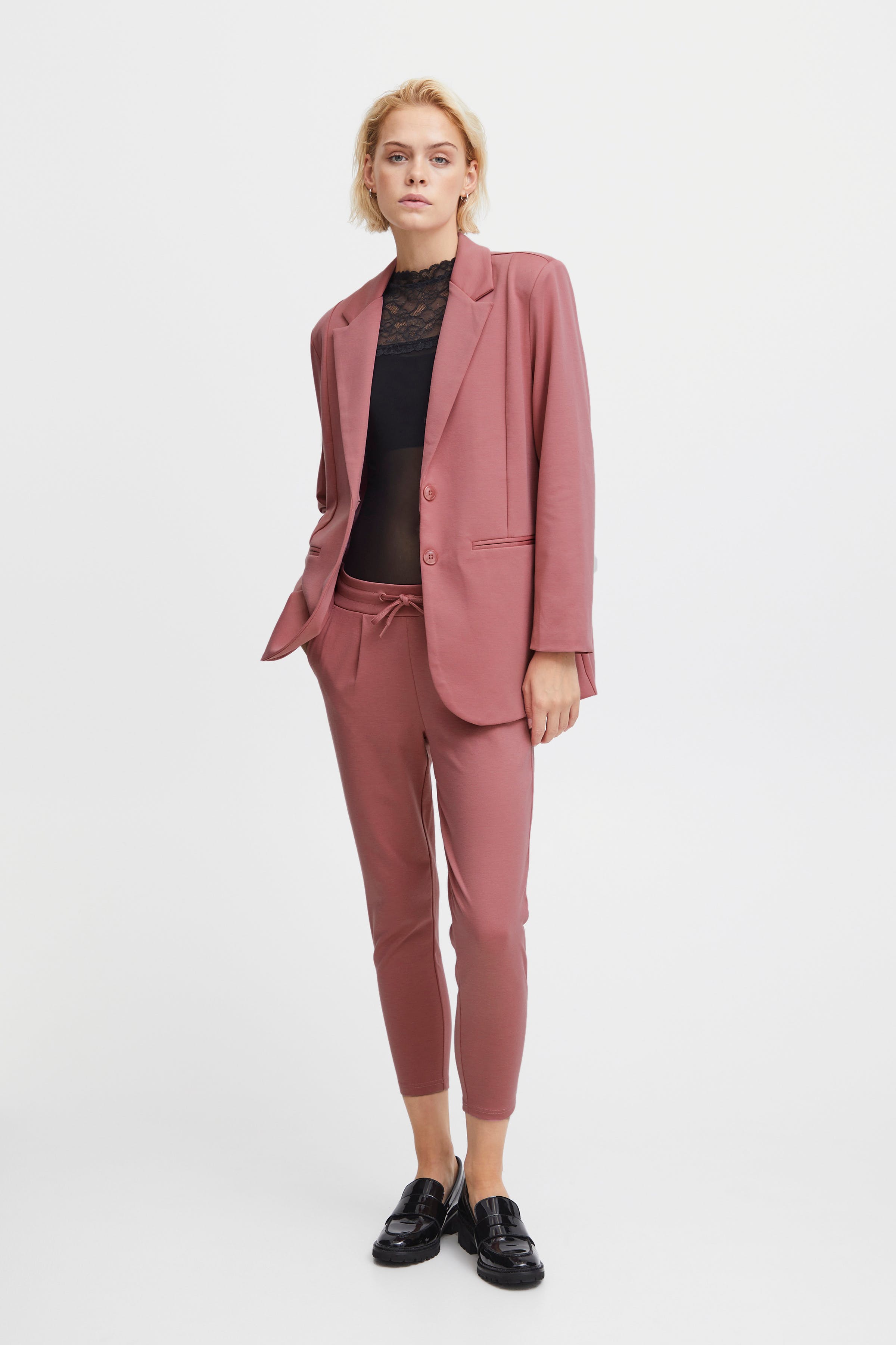 IHKATE OVERSIZE Blazer LOOKBOOK FRONT 20118123-171608