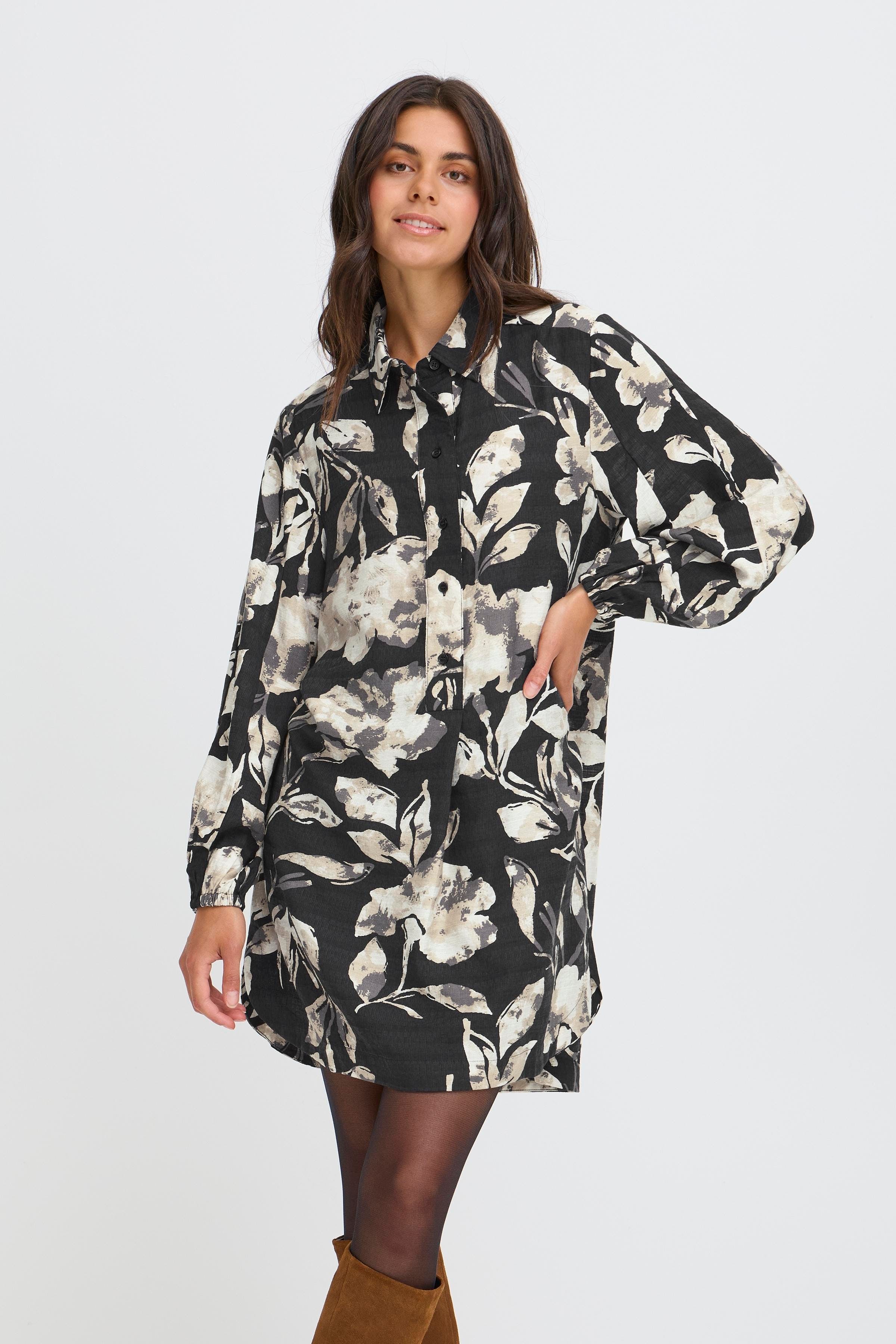 FRARIANA Klänning LOOKBOOK FRONT 20617073-900001437