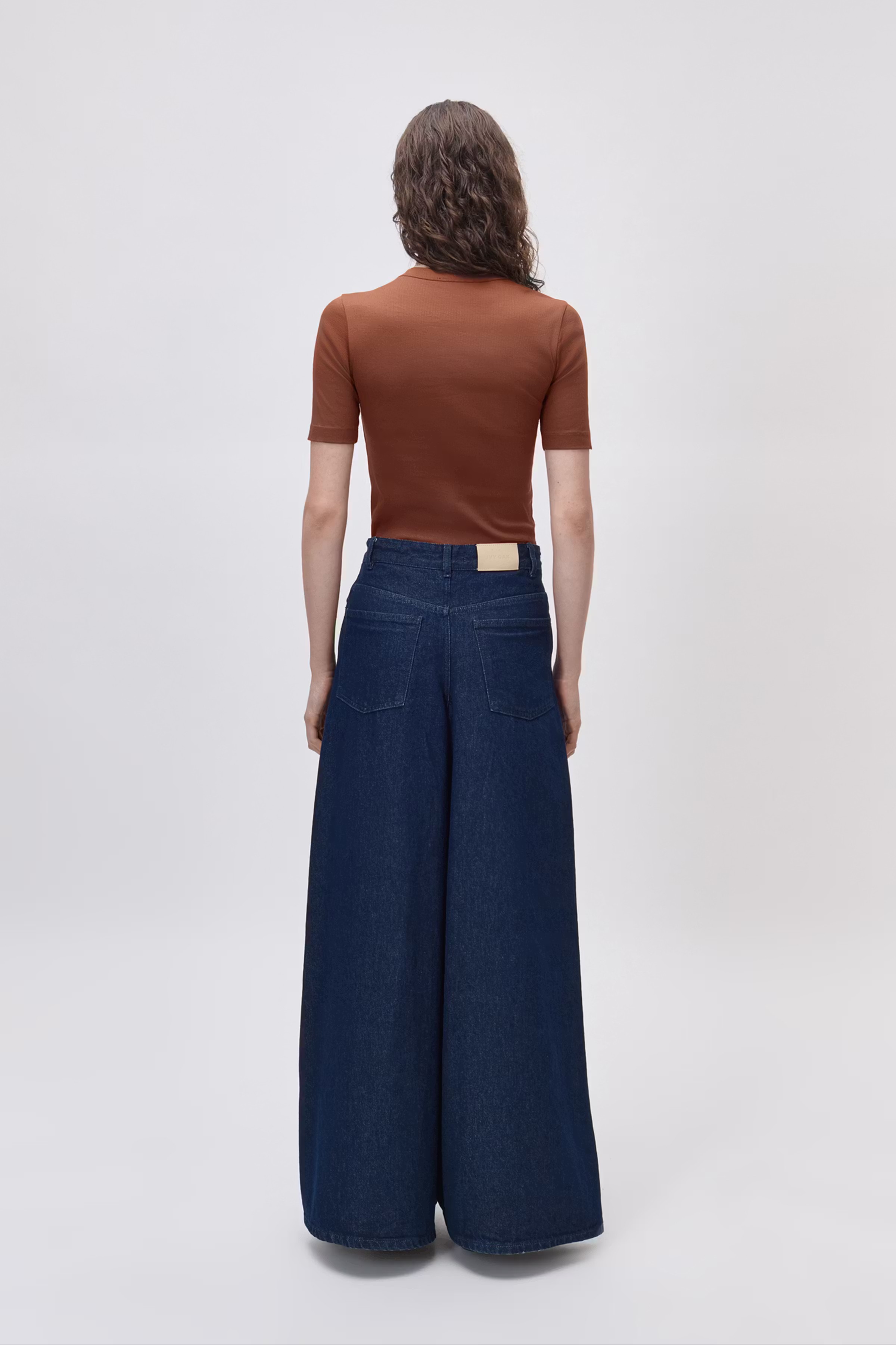 IOKRISTIN Top LOOKBOOK BACK 30600546-BR208