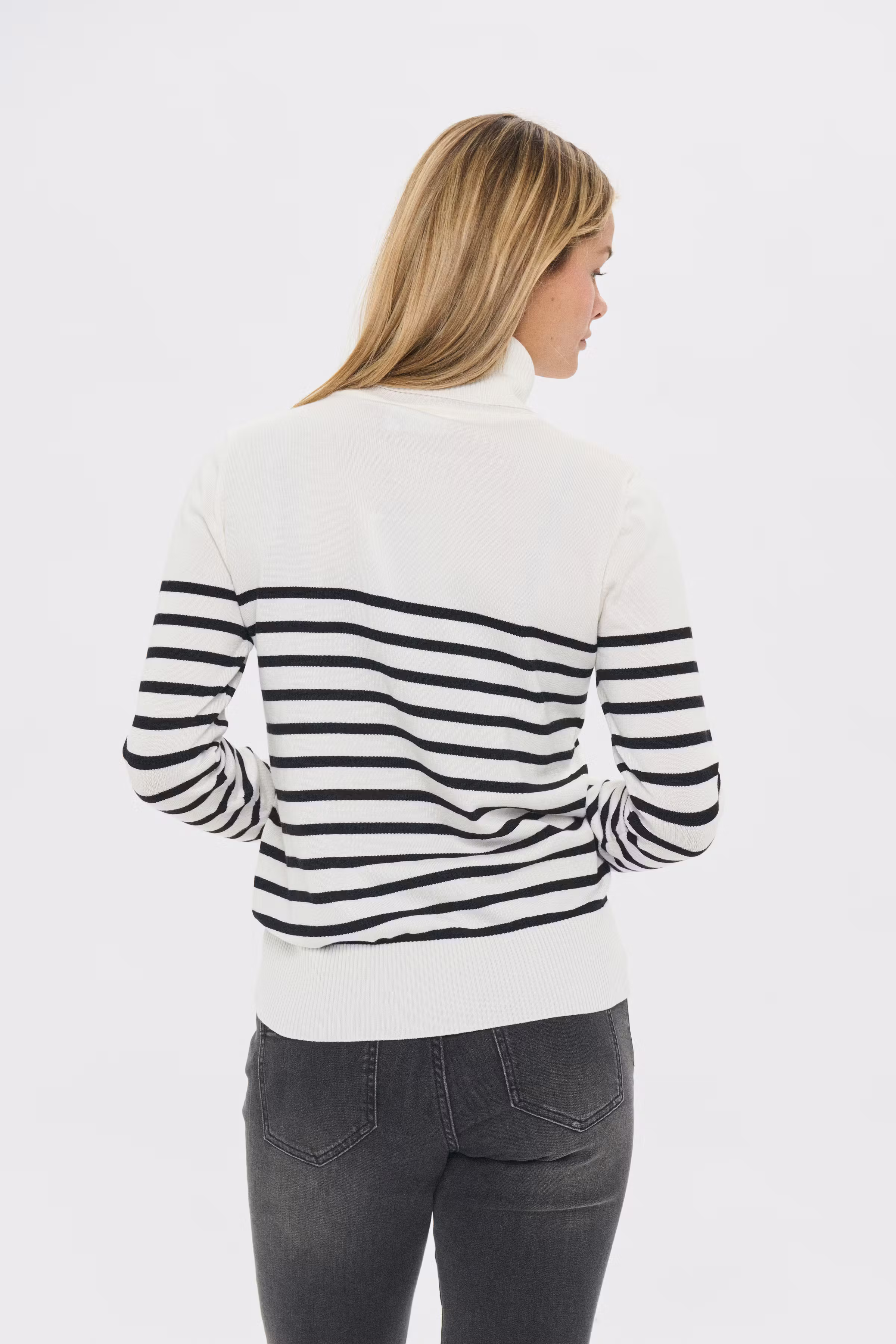 MilaSZ Pullover LOOKBOOK BACK 30513772-304470