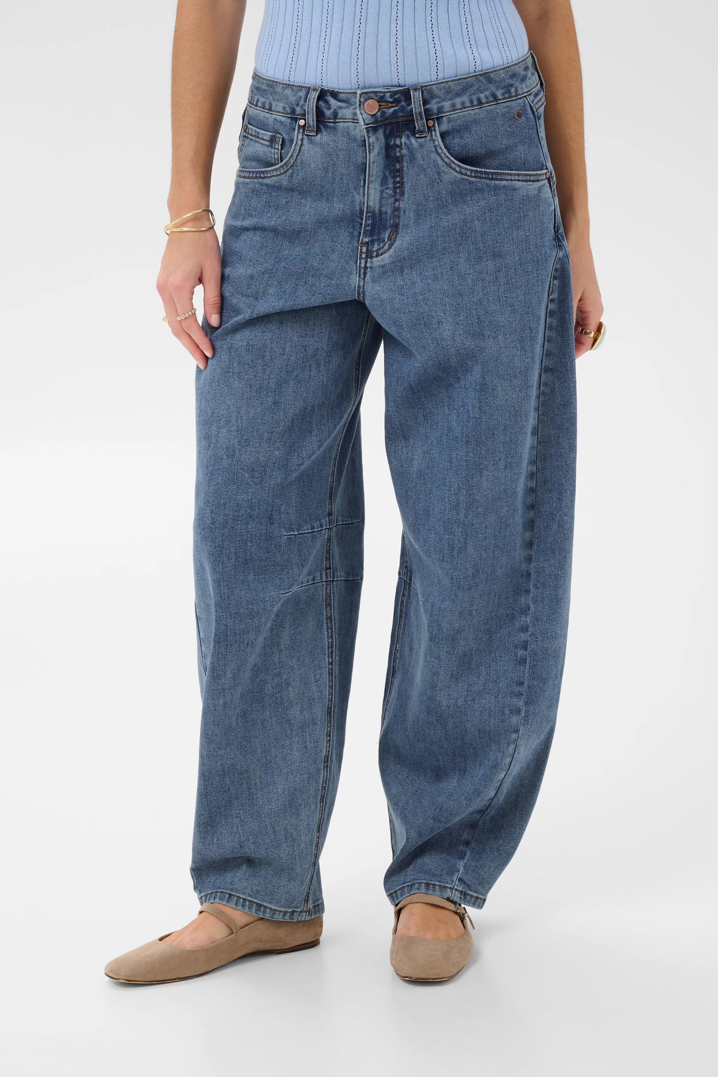 CRBahren Barrel Jeans LOOKBOOK FRONT 10614217-110092