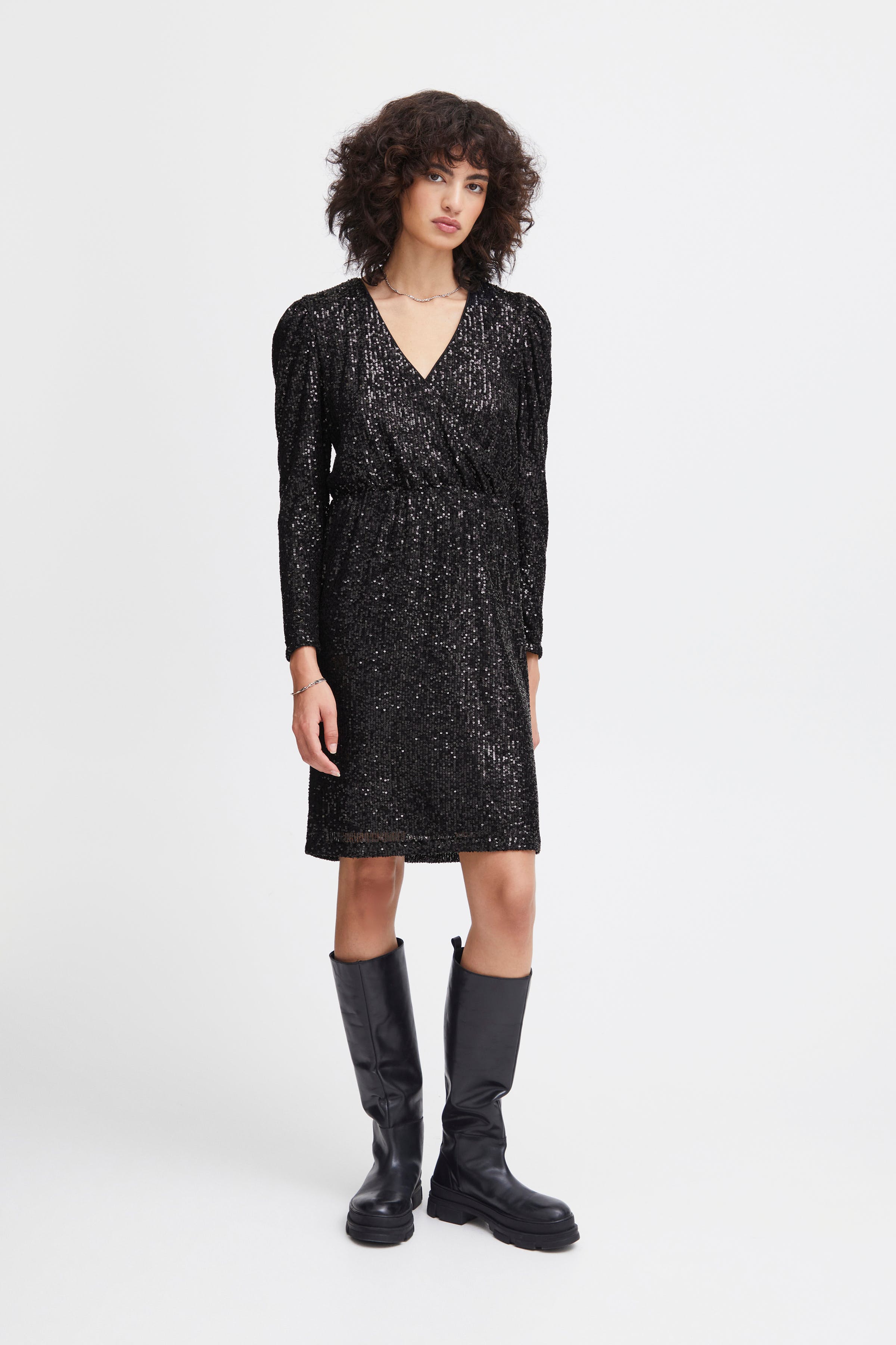 IHFAUCI Kjole LOOKBOOK FRONT 20120060-194008