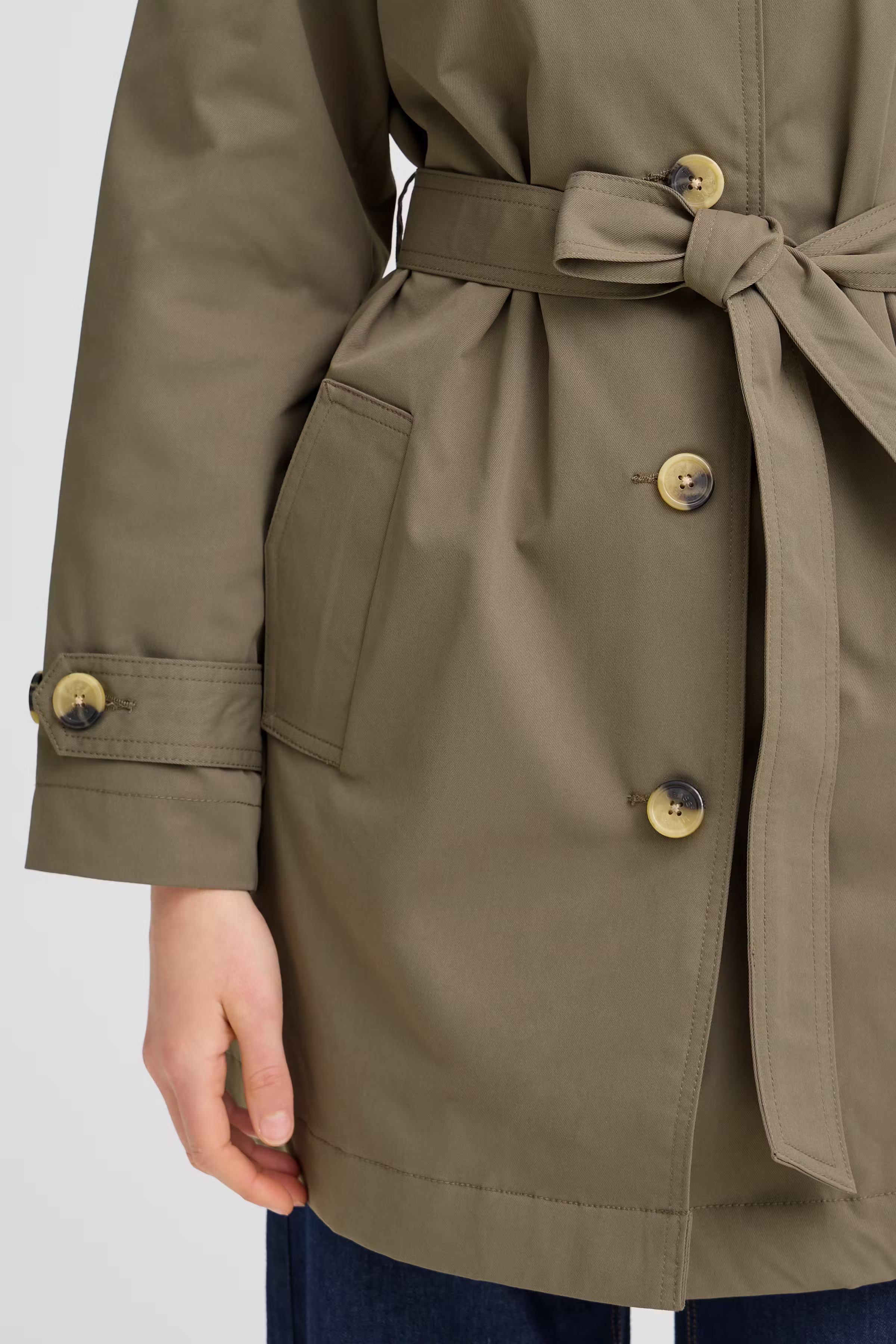 FRTRINA Outerwear LOOKBOOK DETAIL 20615658-180516