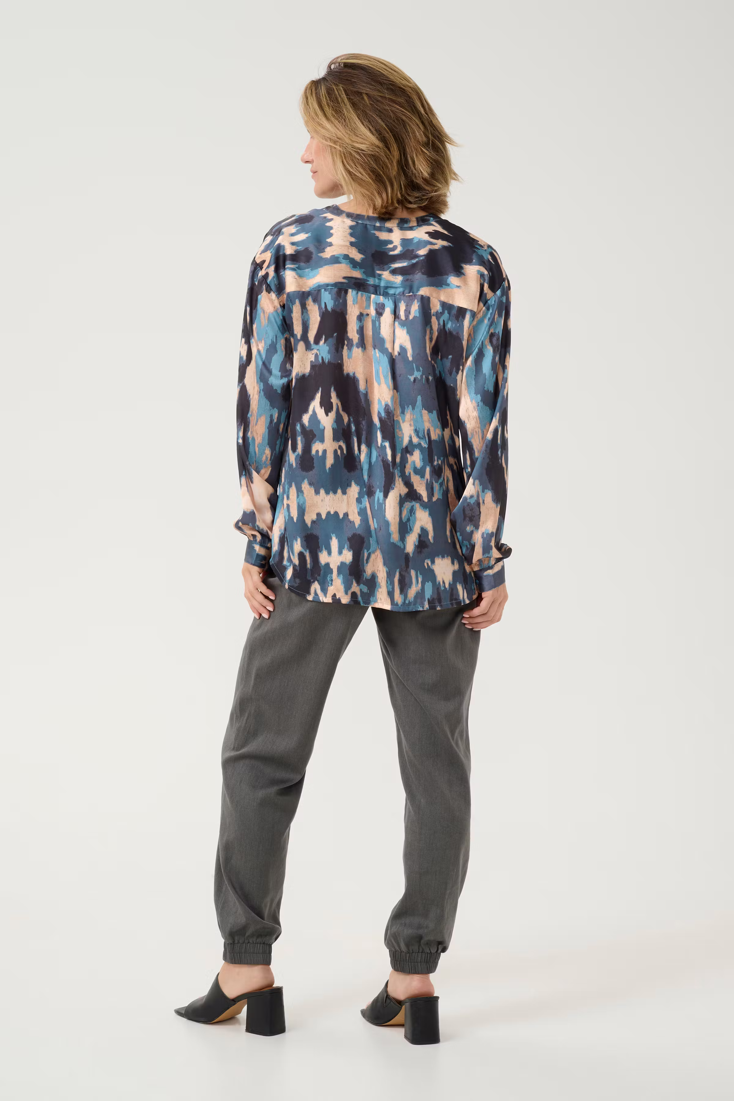 BPulla Hemd LOOKBOOK BACK 10590746-106722B