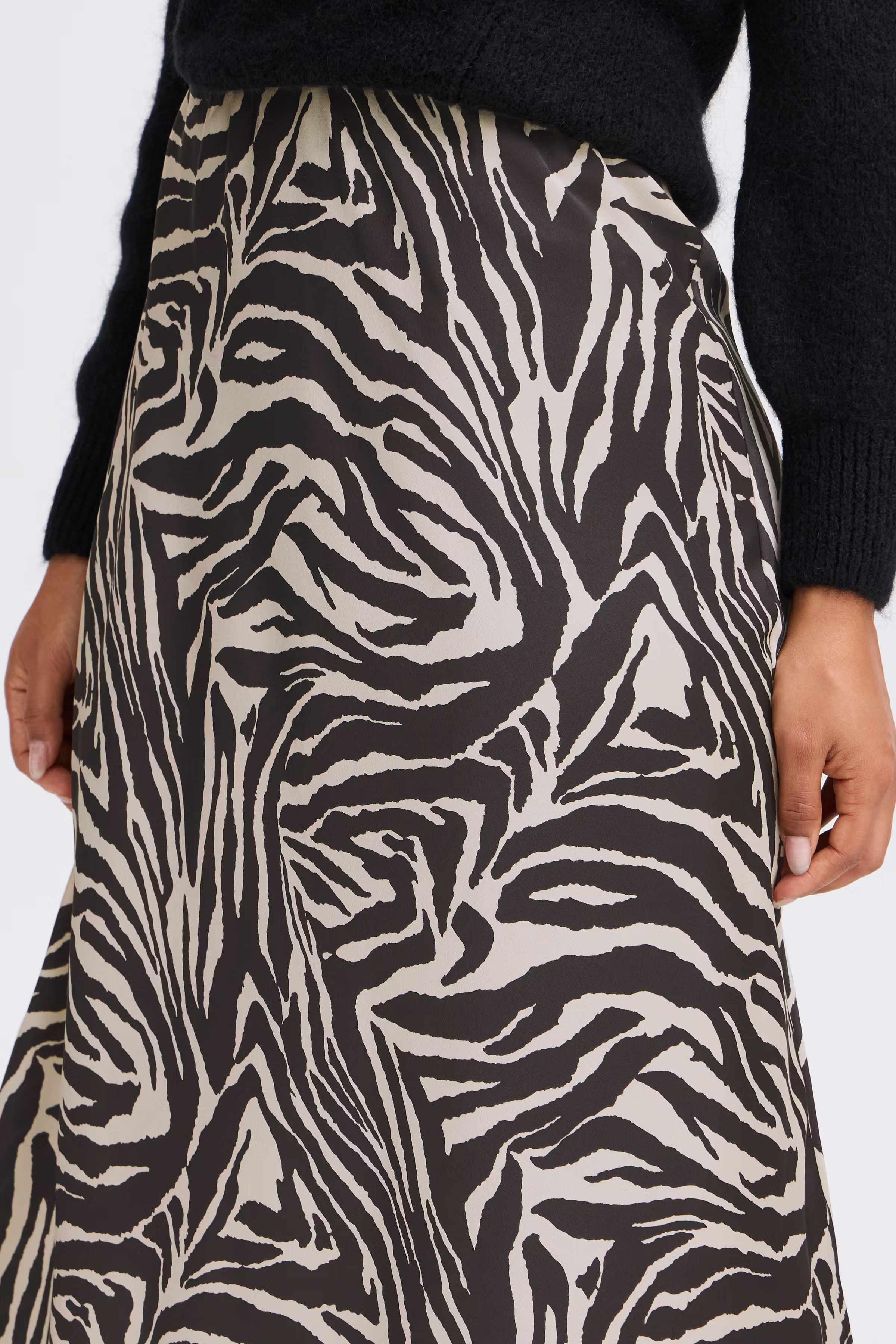 SBLANNA Skjørt LOOKBOOK DETAIL 22100750-203779