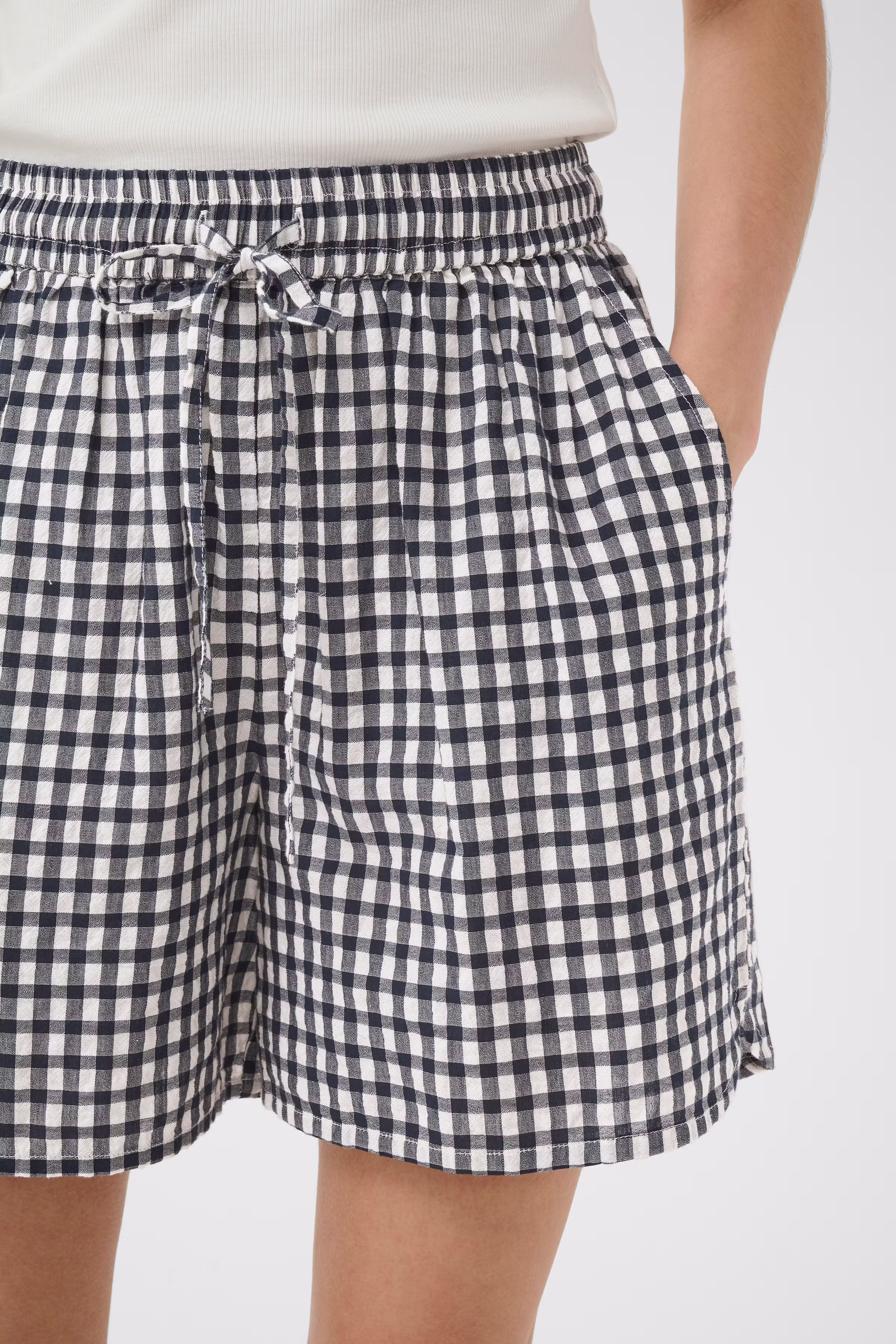 BigiPW Shorts LOOKBOOK DETAIL 30310597-304953