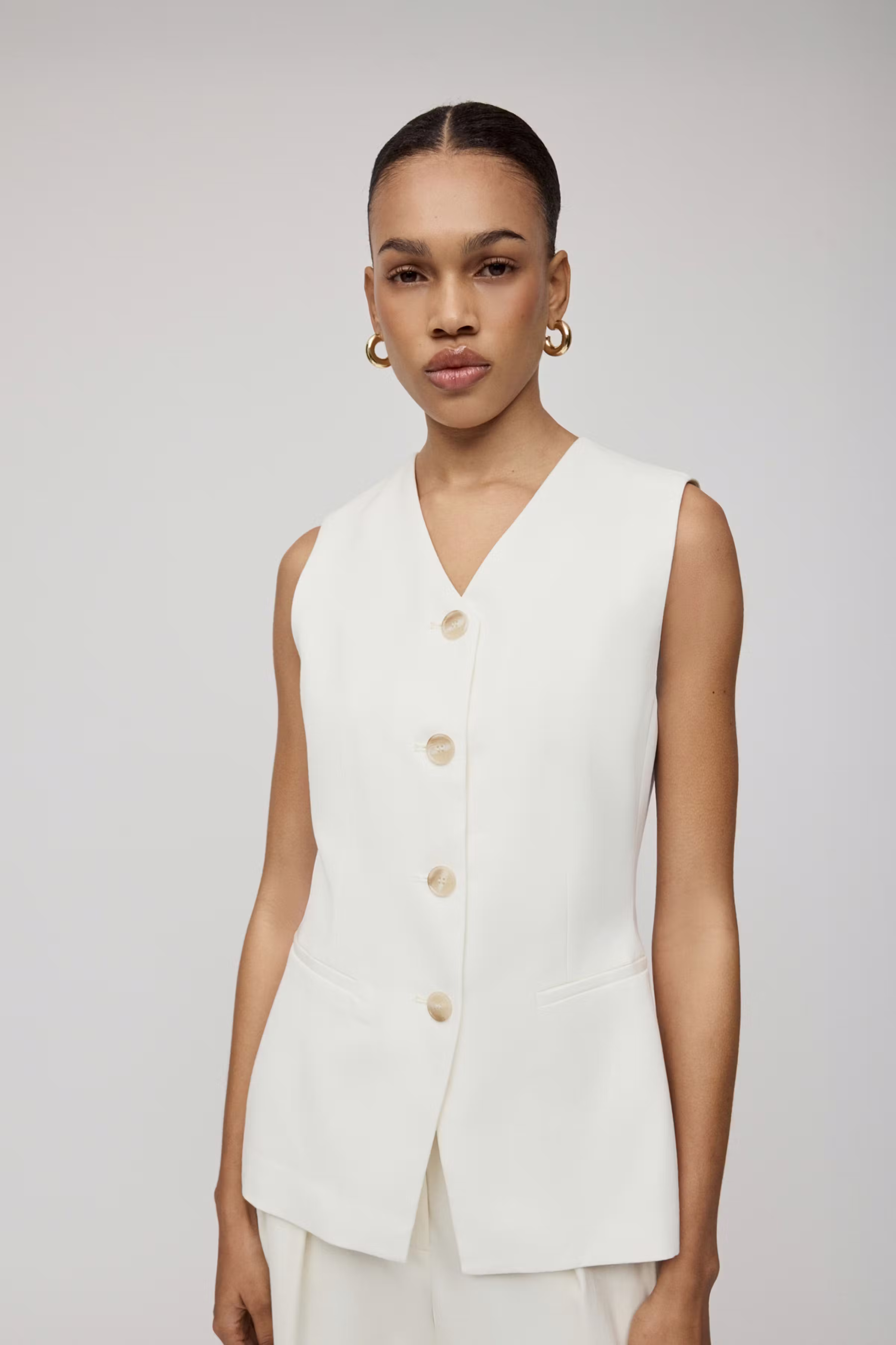 IOJuniper Waistcoat LOOKBOOK FRONT 30600697-WH010