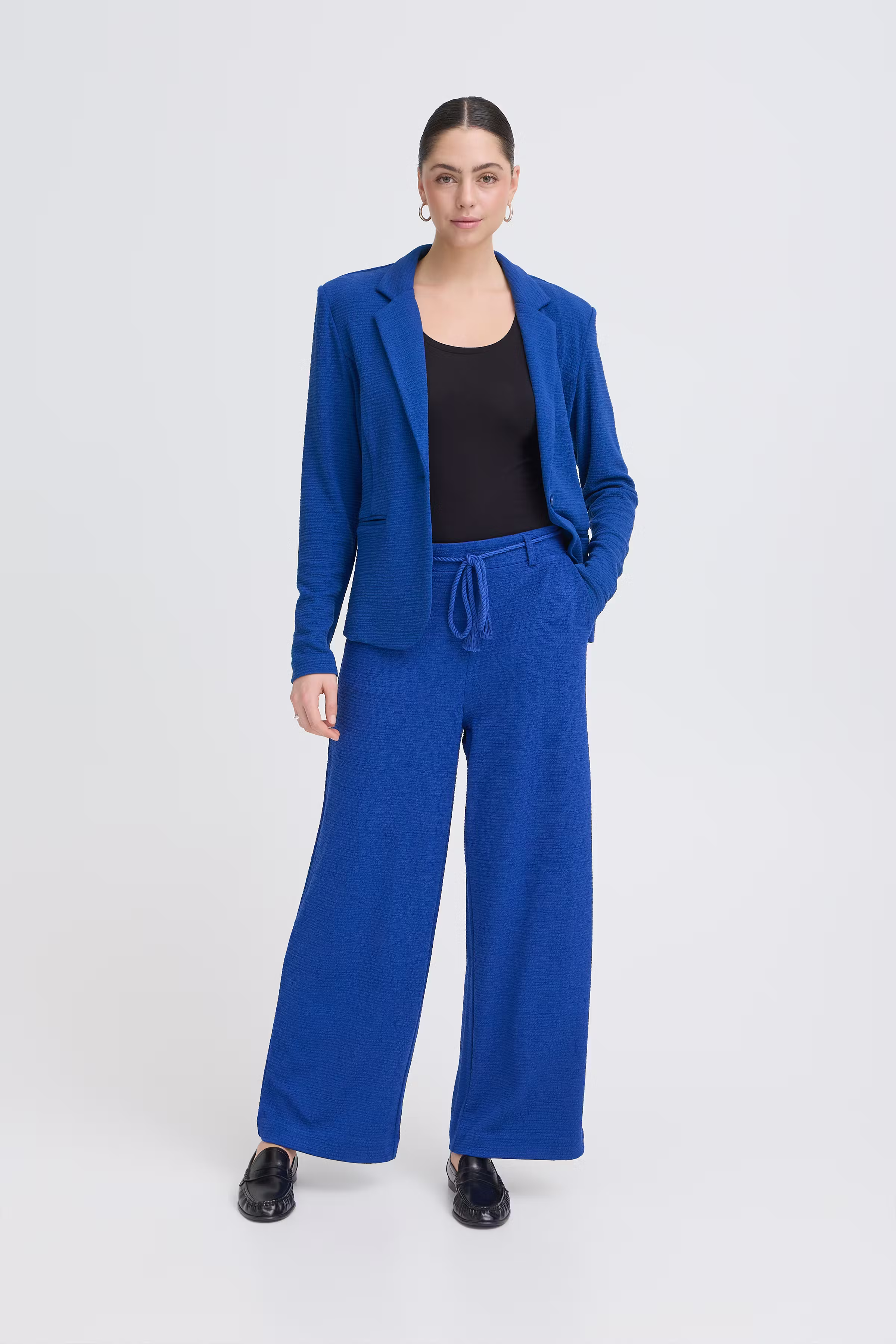 IHKATE Trousers LOOKBOOK FRONT 20125613-193953