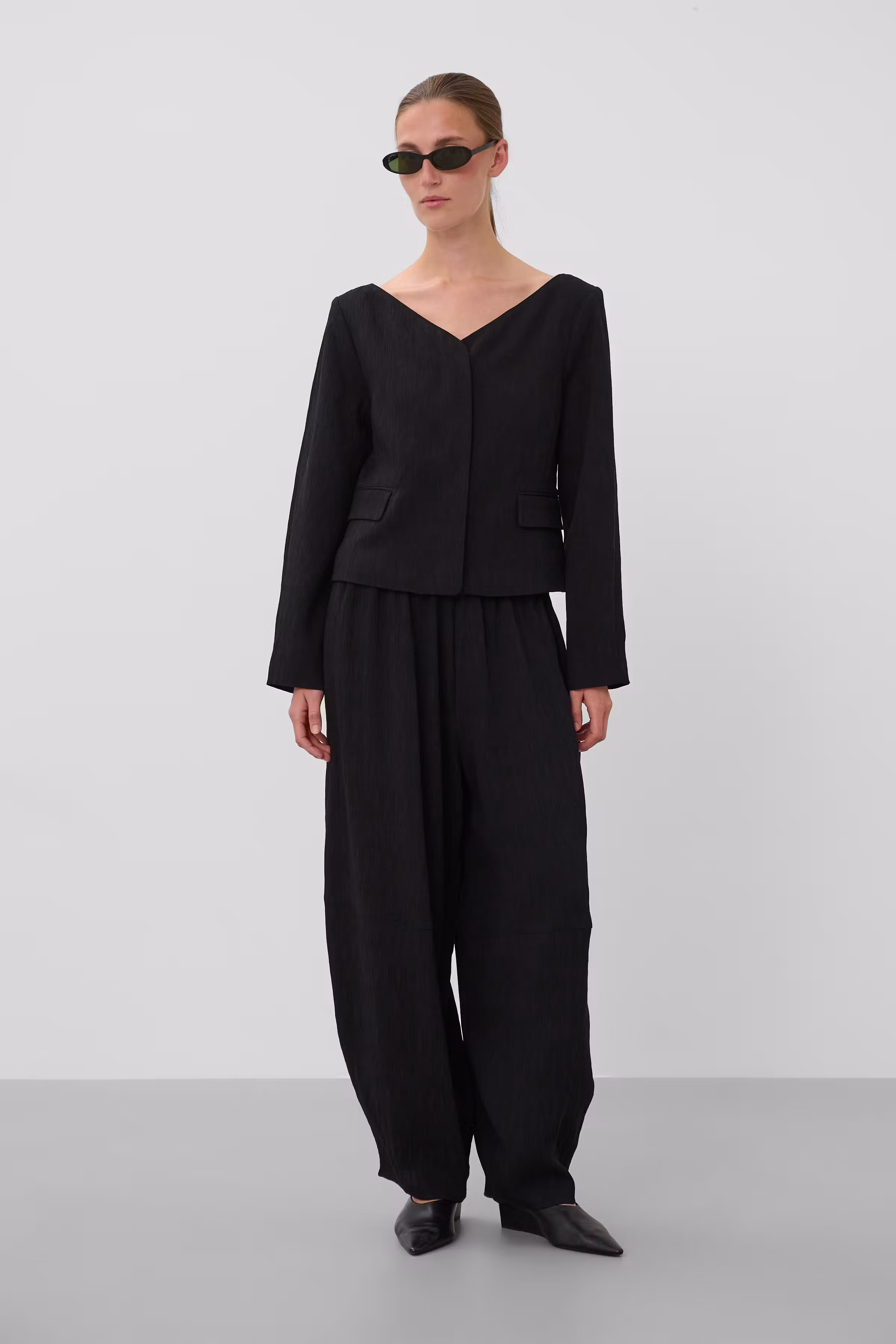 SLCevilla Hose LOOKBOOK FRONT 30409669-40050