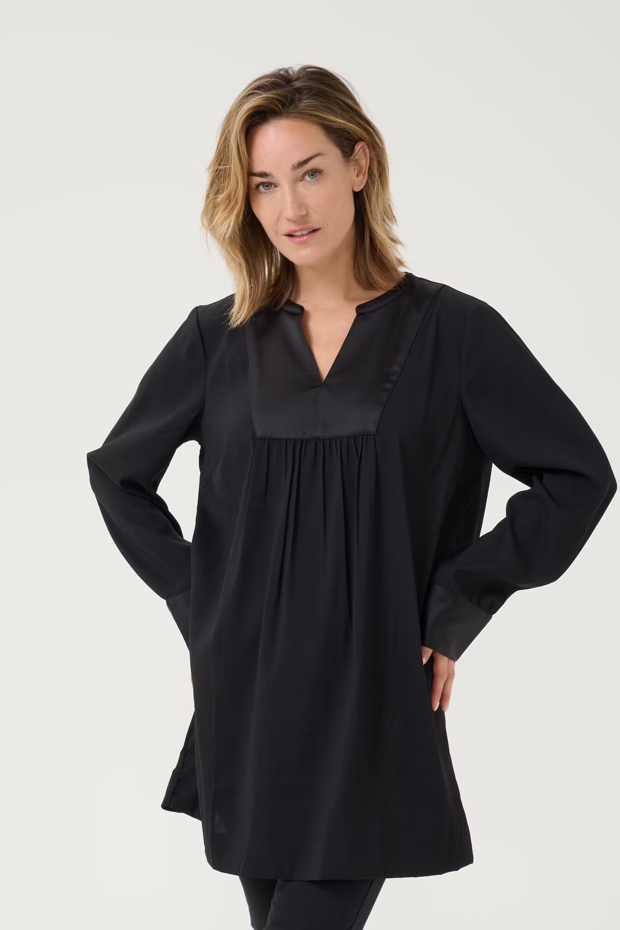 BPtalima Tunic LOOKBOOK FRONT 10590792-100121B