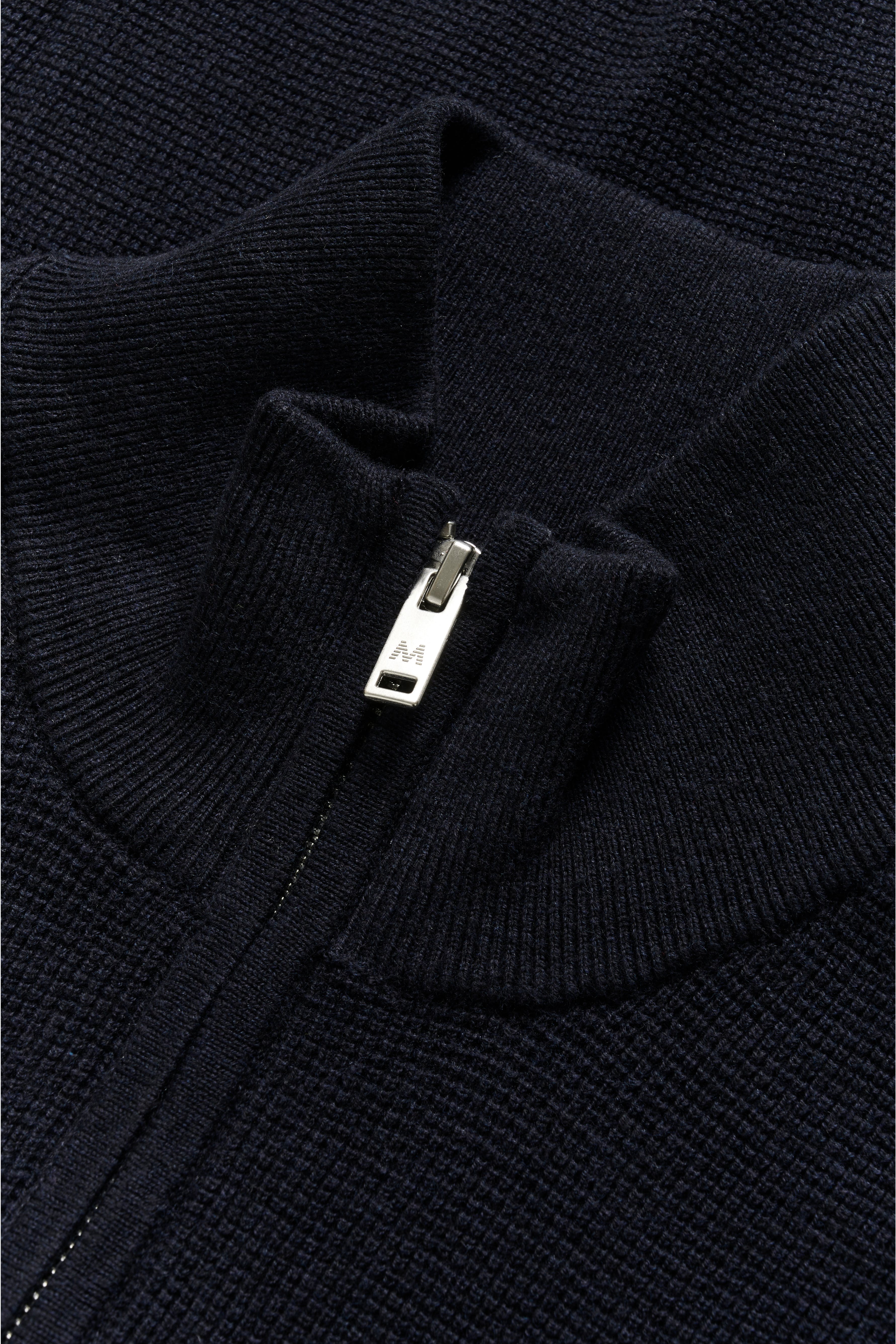 MAlagoon Half-Zip Pullover PACK DETAIL 30207192-193923