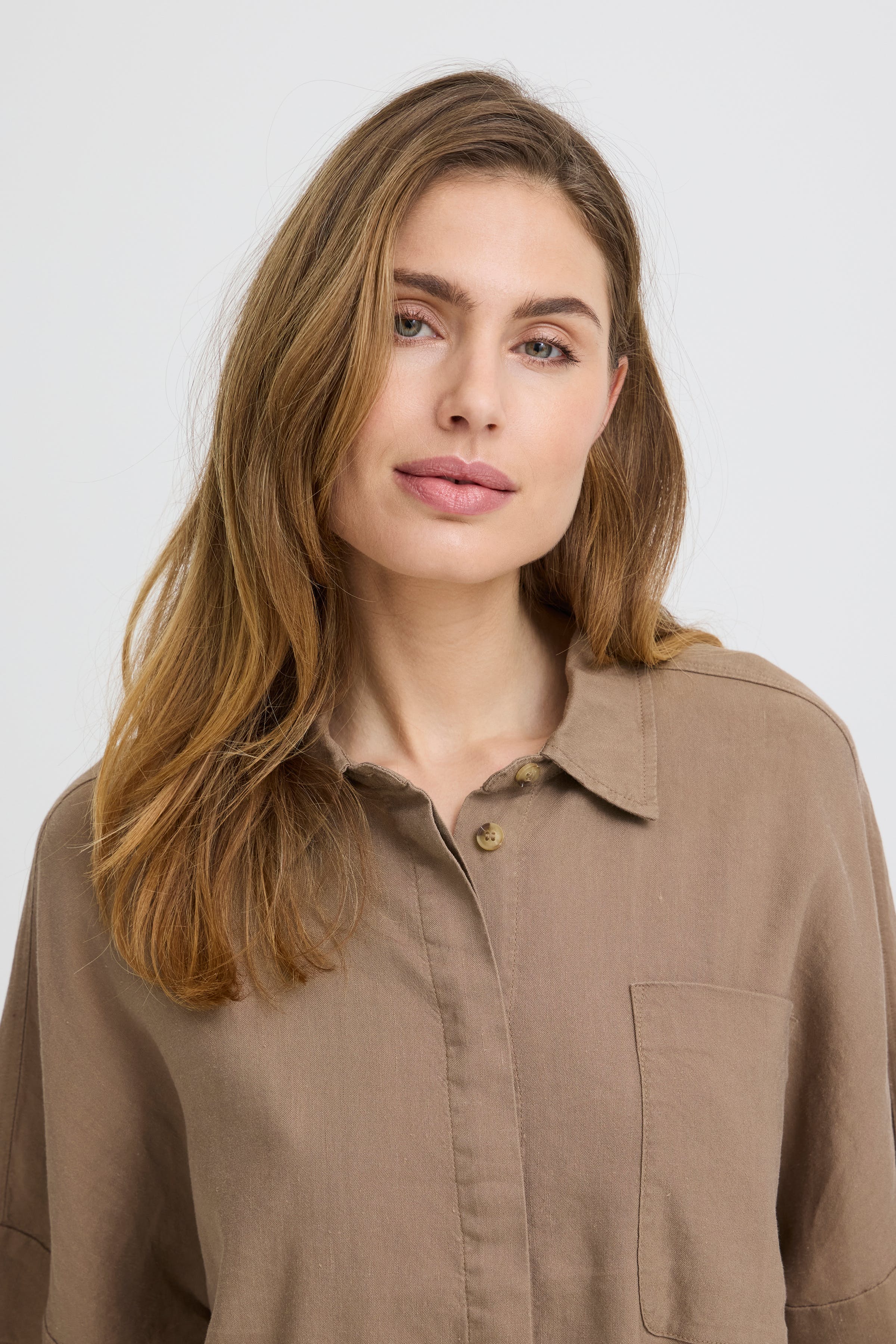 PZLUCA Skjorte LOOKBOOK DETAIL 50210426-181112