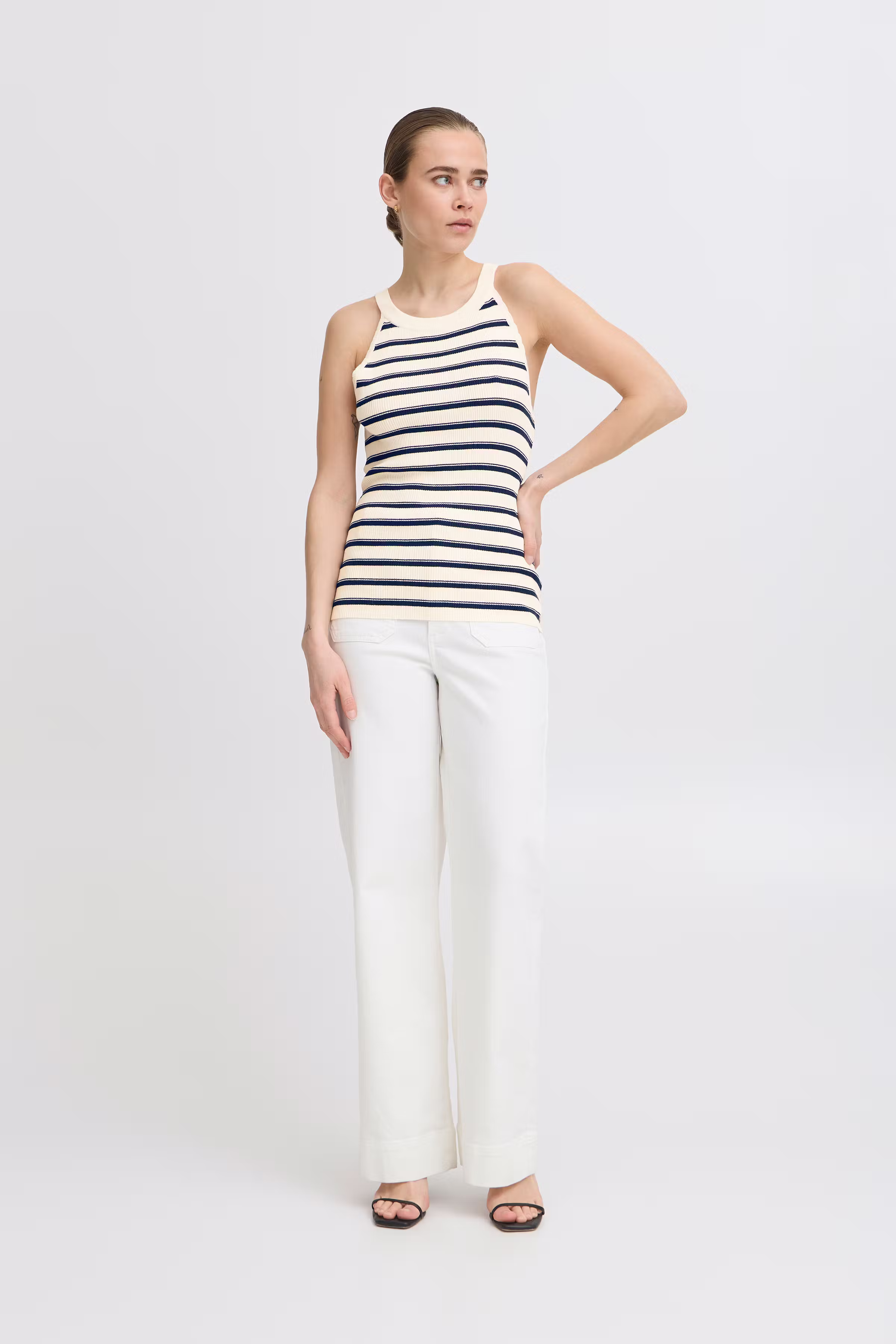 IRFANTO Strikpullover LOOKBOOK FRONT 20122830-193831