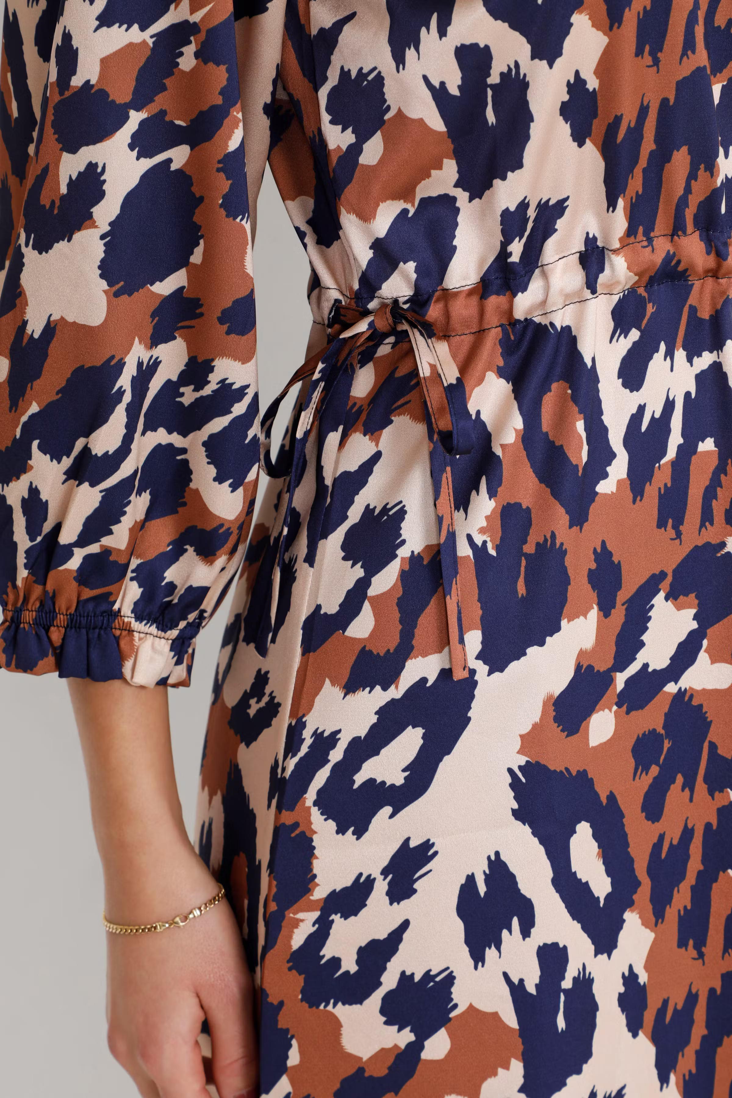 CUtania Shirt LOOKBOOK DETAIL 50108968-500086