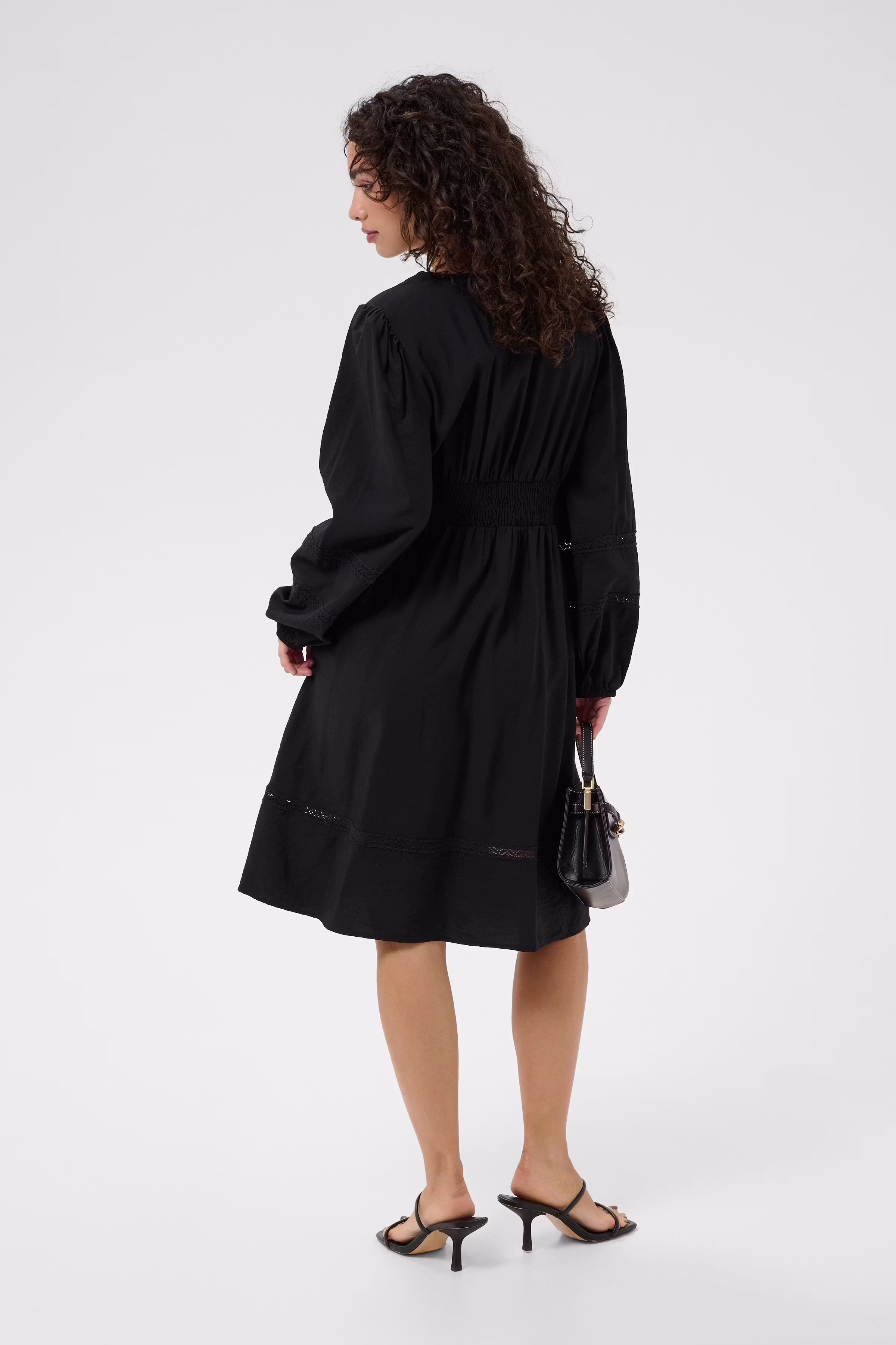 KAhaily Kjole LOOKBOOK BACK 10511934-100121