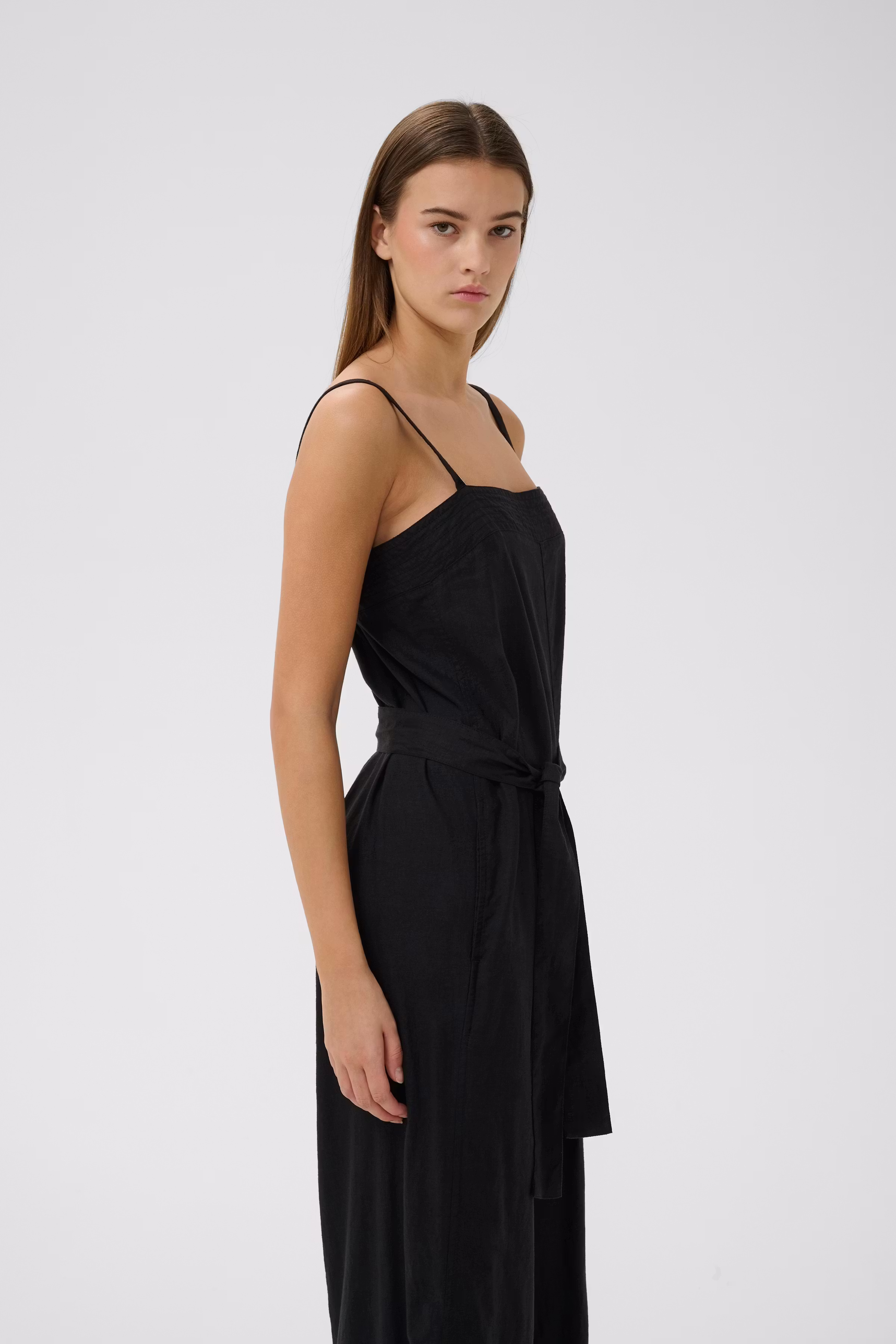 EDITHIW Jumpsuit LOOKBOOK FRONT 30112546-194008