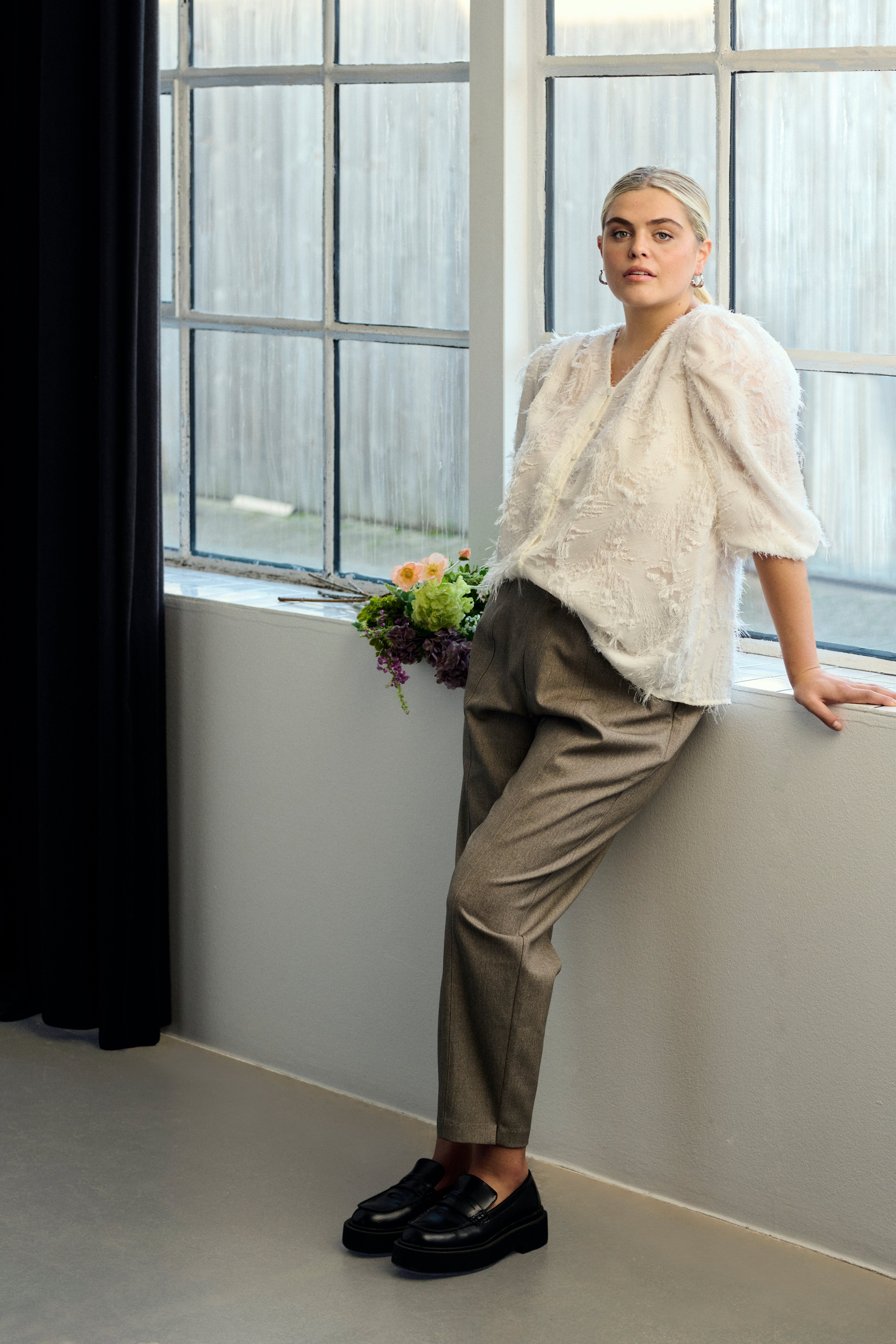 KCparina Blouse LOCATION NONE 10583415-110602