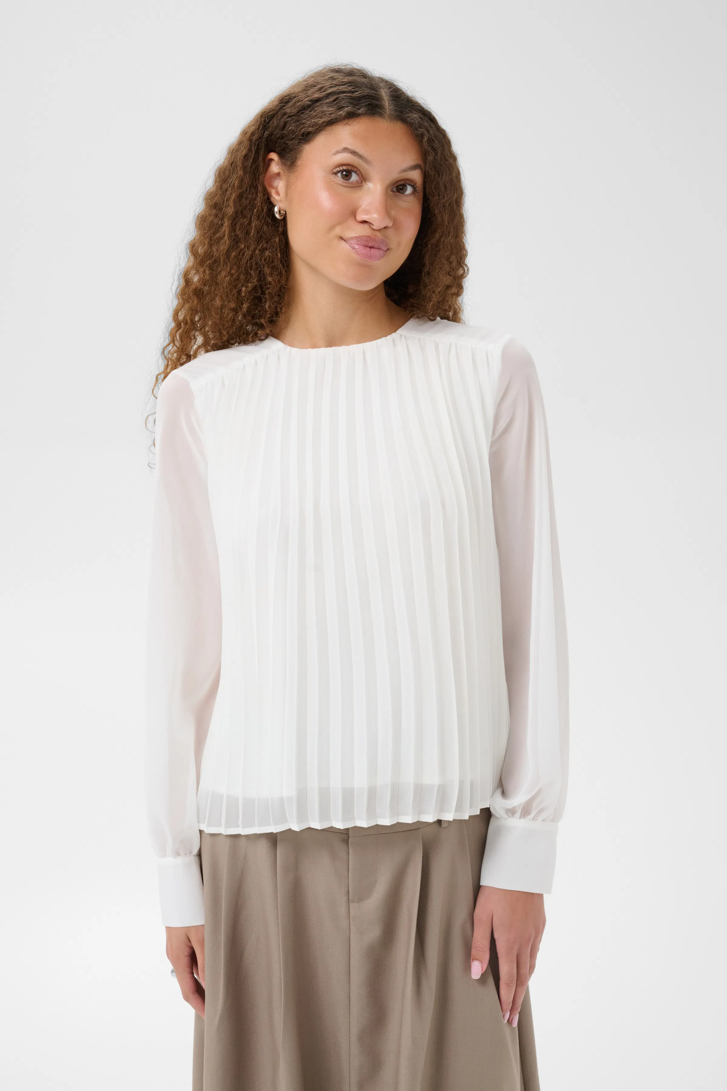 KAeloise Bluse LOOKBOOK FRONT 10512578-110602