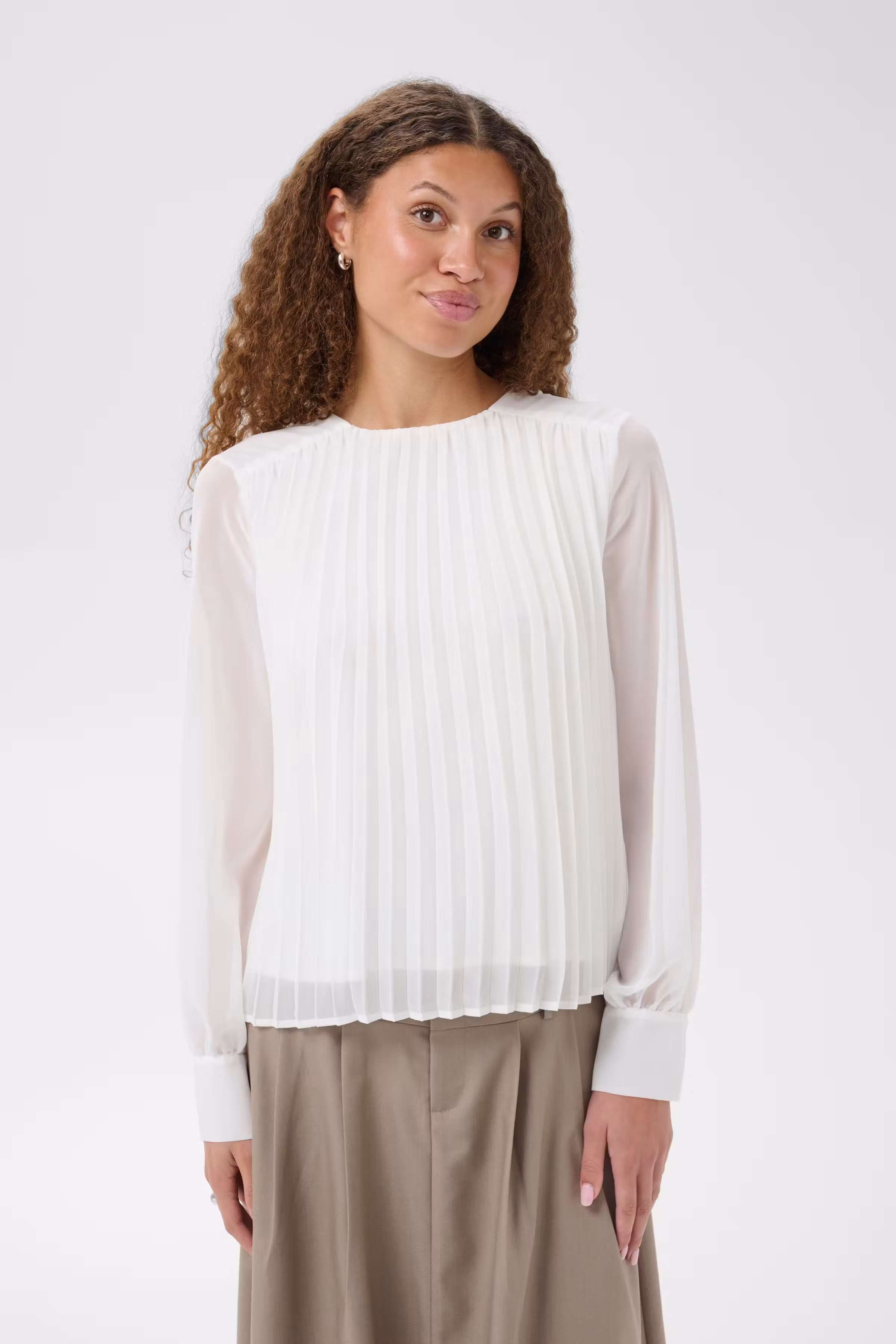 KAeloise Bluse LOOKBOOK FRONT 10512578-110602