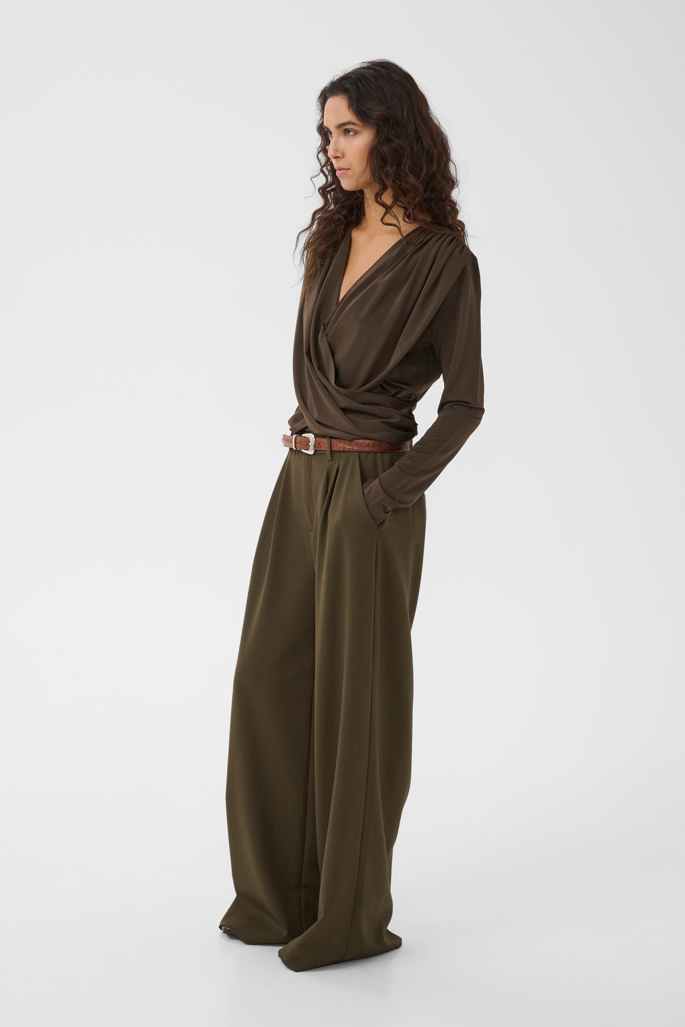 GZstacy Byxor LOOKBOOK FRONT 10911101-1908141