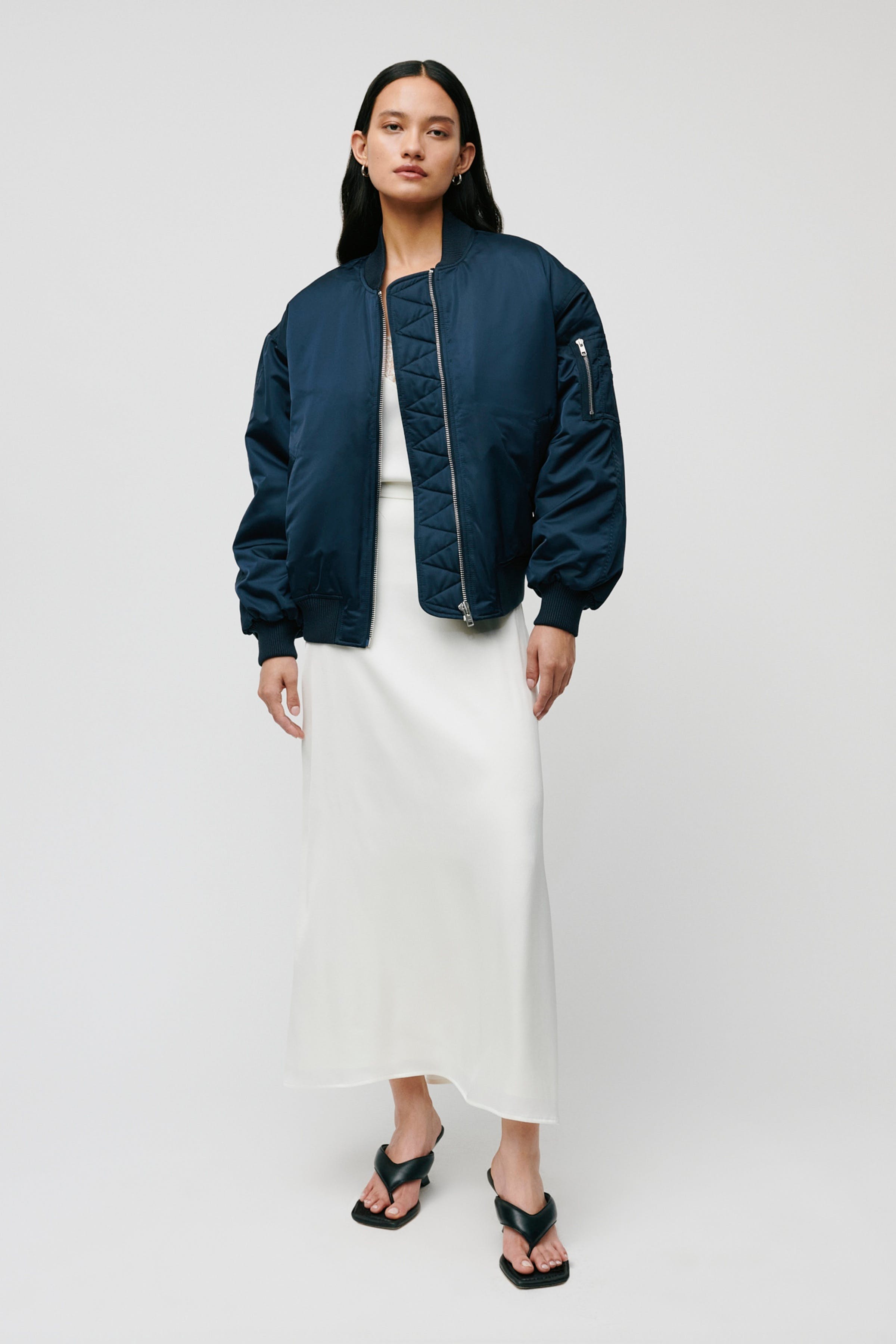 JANE JACKET LOOKBOOK FRONT 30600420-BL900