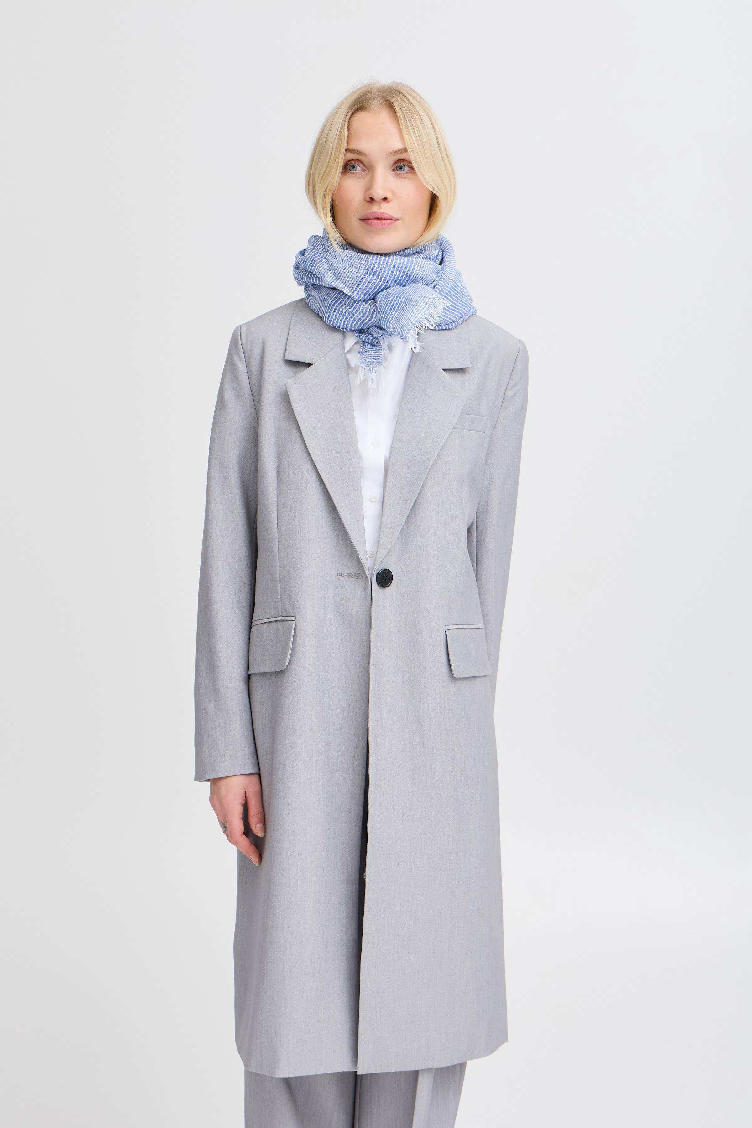 BAVIVERSIDE Skjerf LOOKBOOK FRONT 20816378-203988