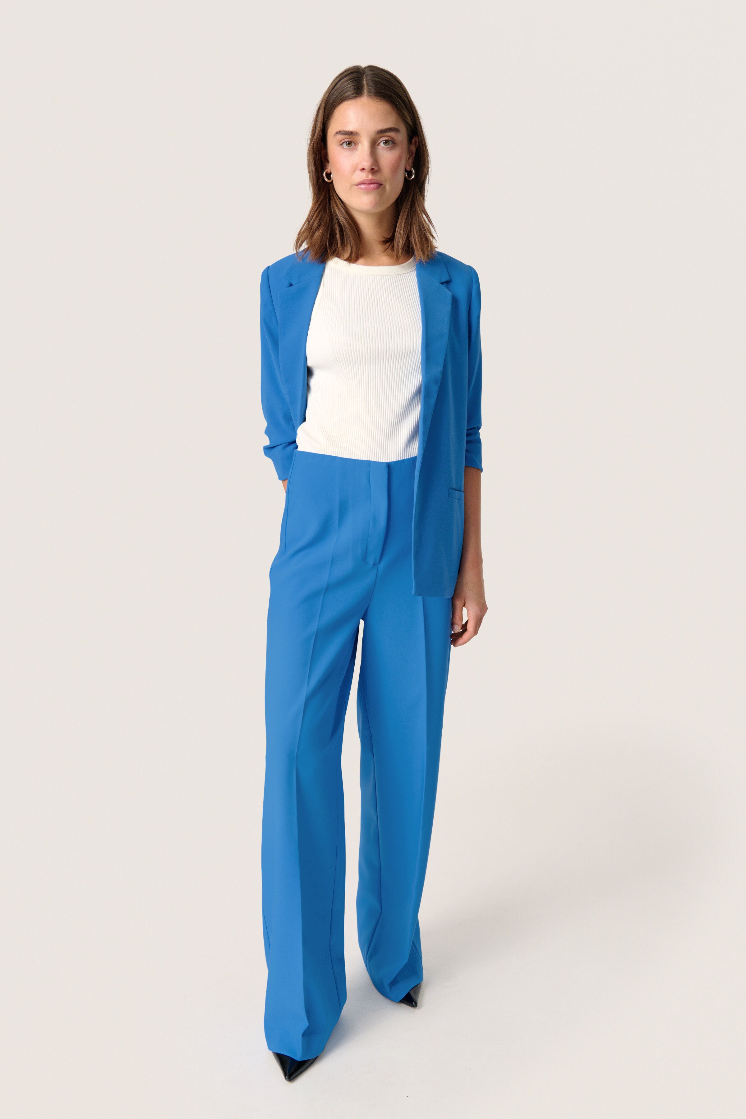 SLCorinne Wide Trousers LOOKBOOK FRONT 30407228-184043