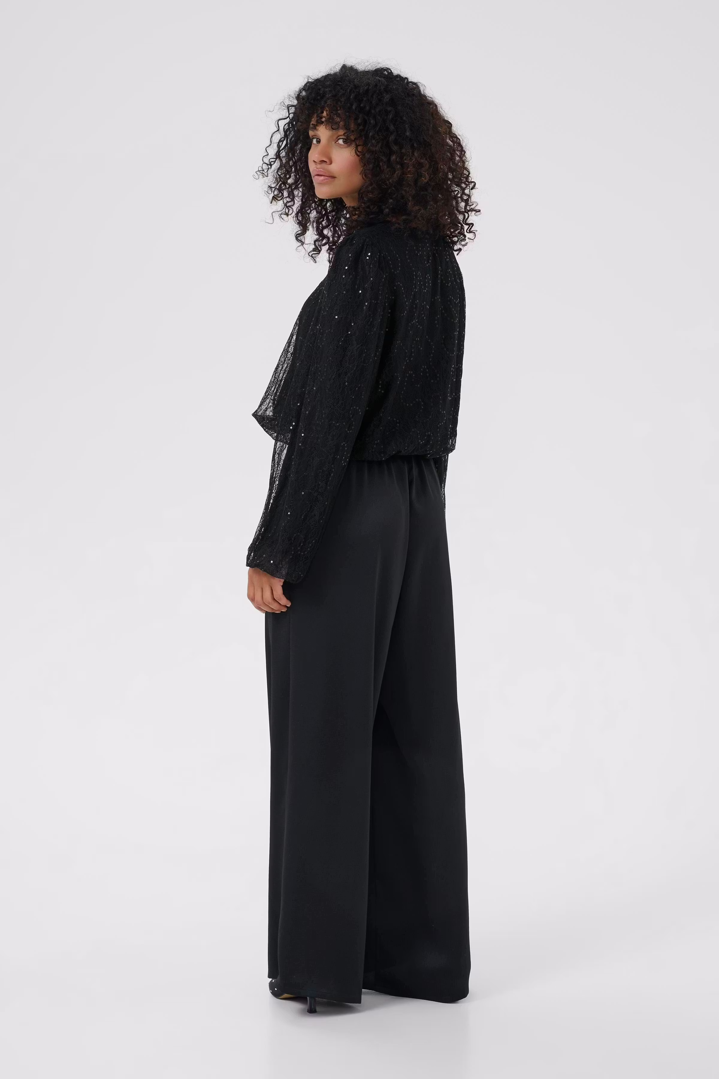 KAotilia Blouse LOOKBOOK BACK 10510968-100121