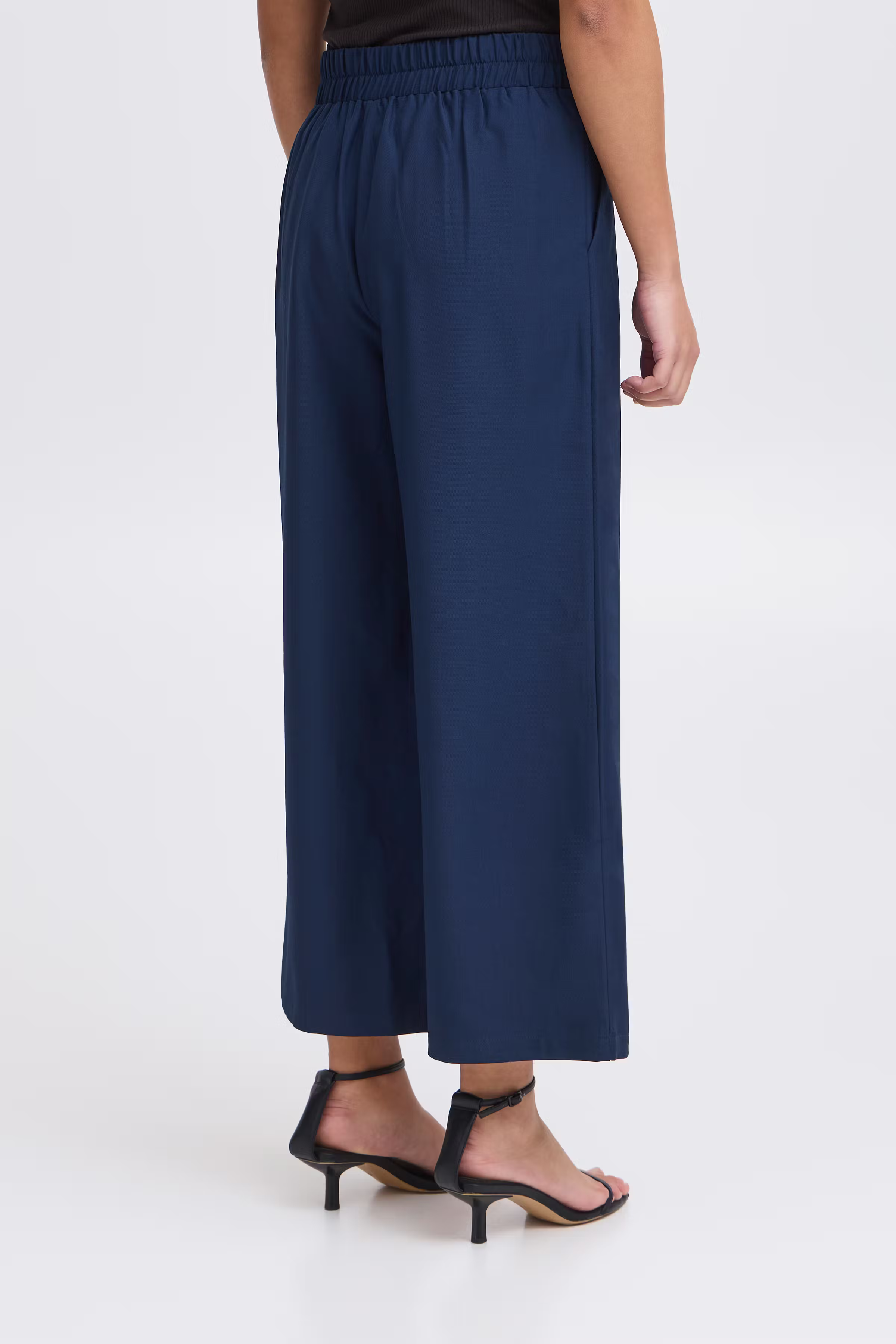 IXDORTHEA Trousers LOOKBOOK BACK 20123724-194010